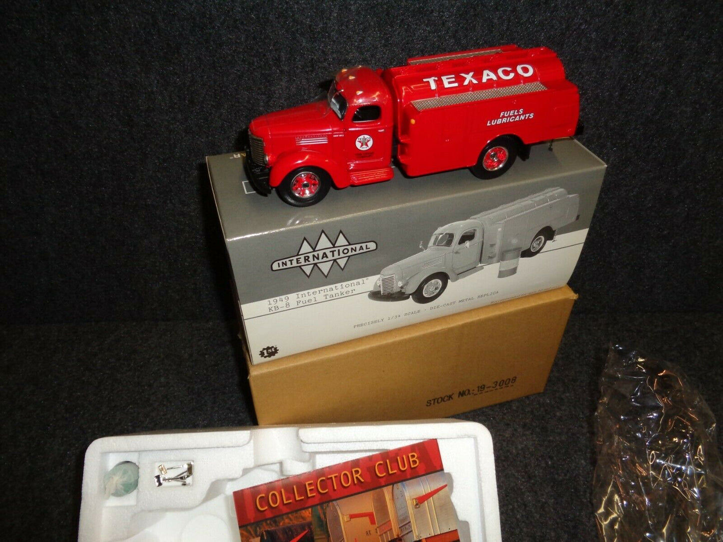 Texaco Fuels & Lubricants 1949 International KB-8 Tanker Truck