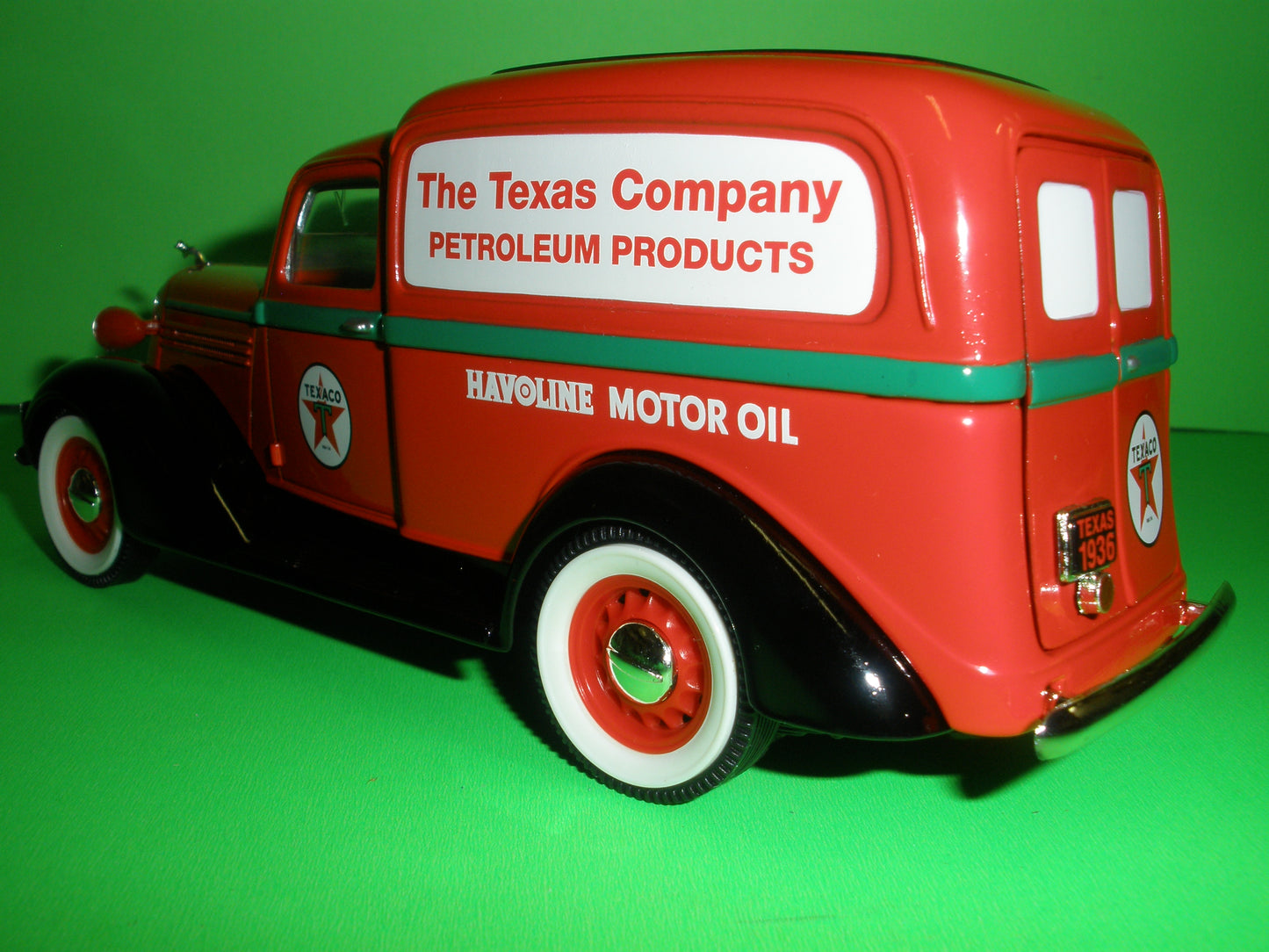 Texaco Havoline 1936 Dodge Panel Truck