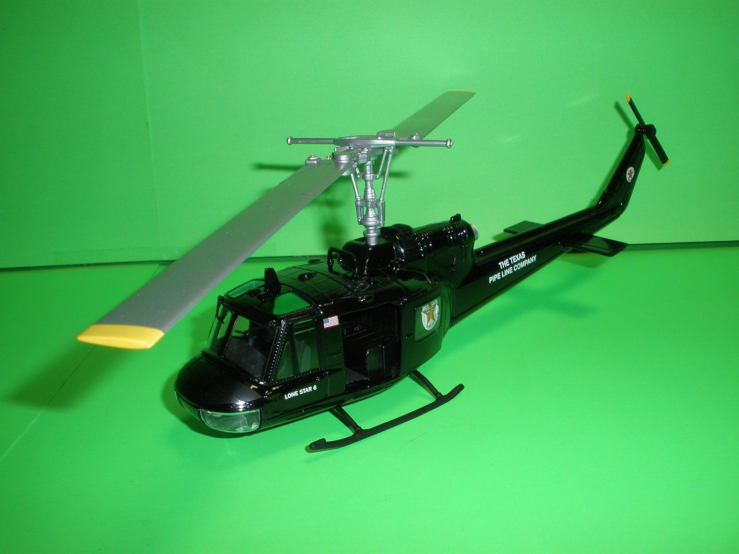 Texaco Huey Helicopter Set Red & Black