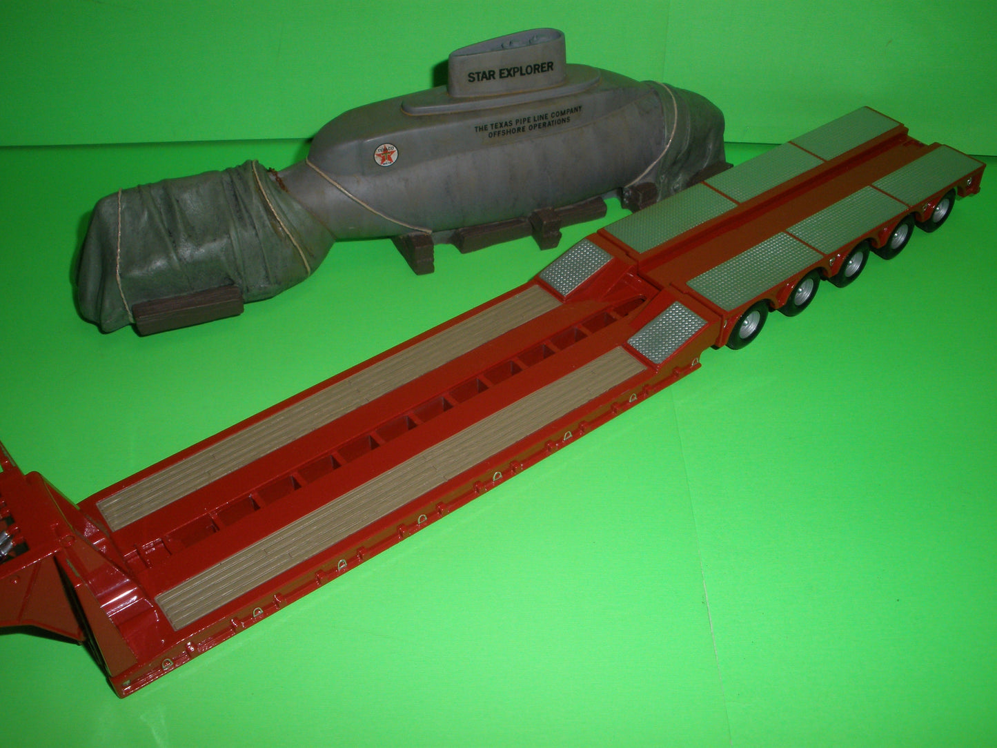 Texaco International Submarine Transporter Truck