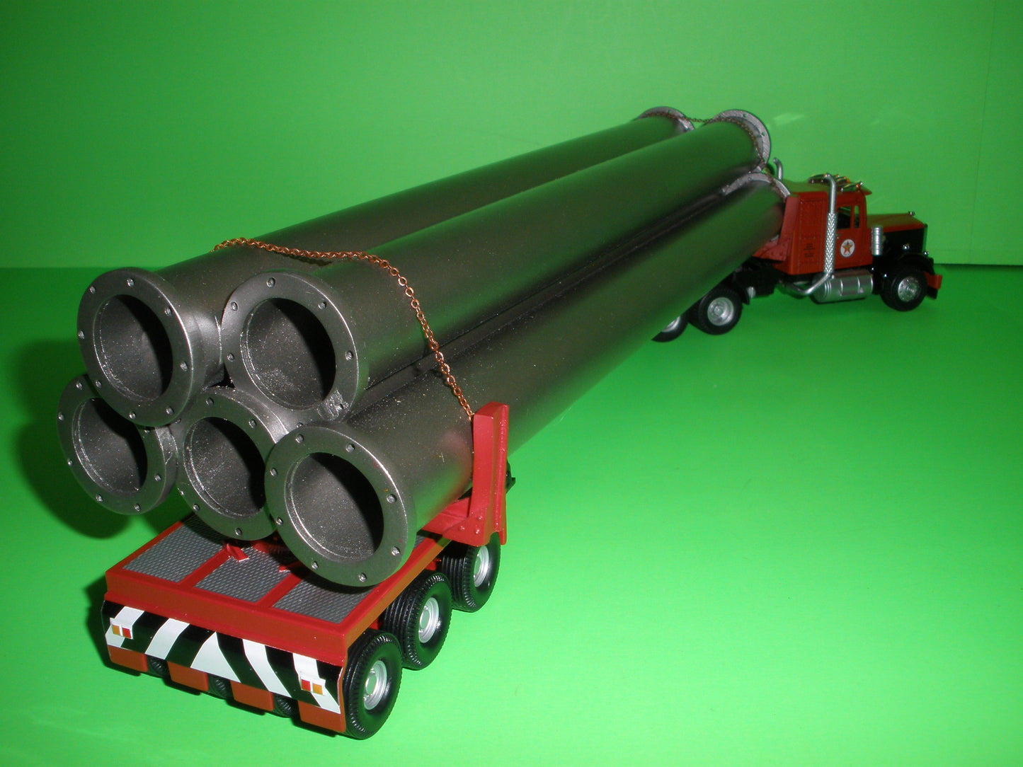 Texaco Kenworth Semi Truck & Pipe Load