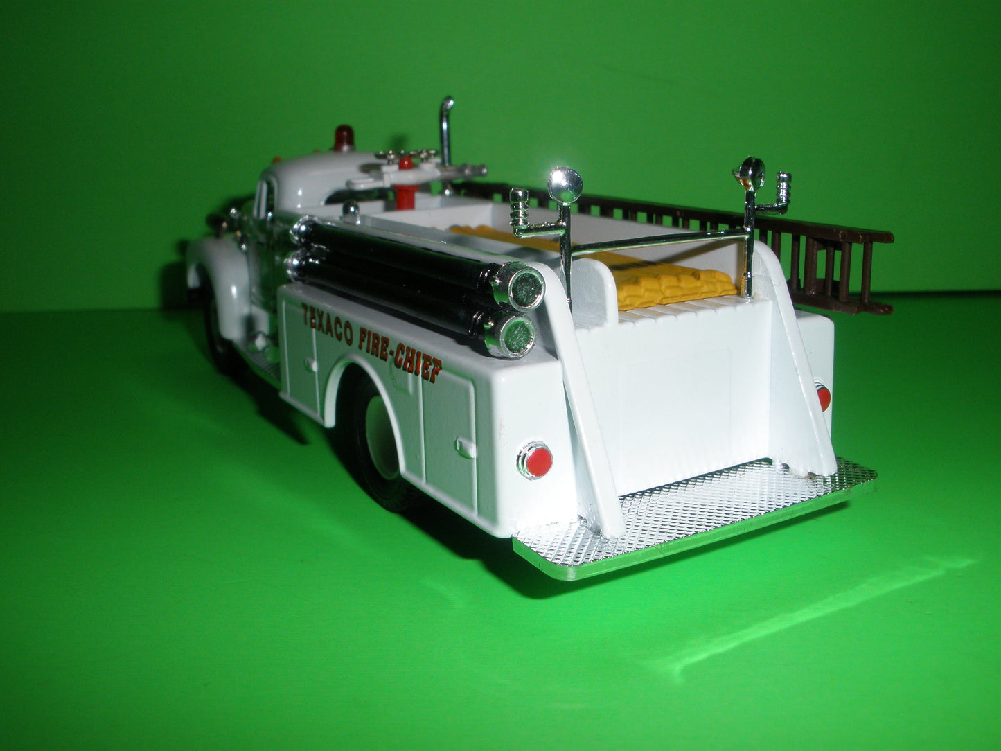 Texaco Mack B Series Fire Truck