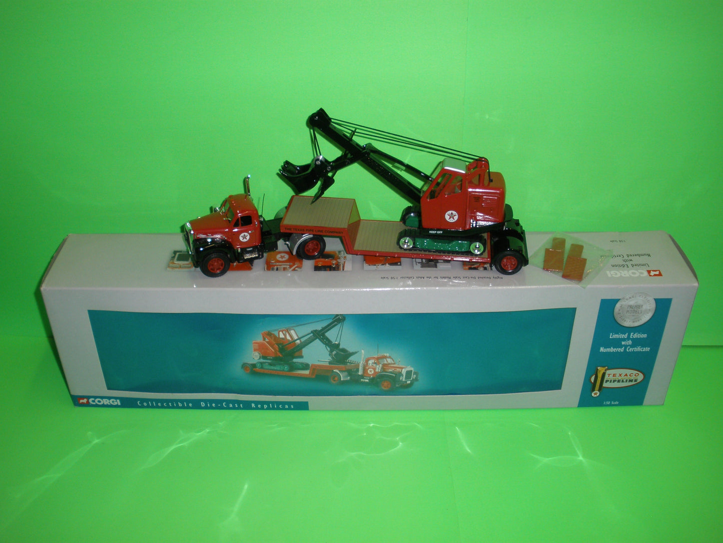 Texaco Mack B Series Tractor & Lowboy Trailer & Luffing Shovel