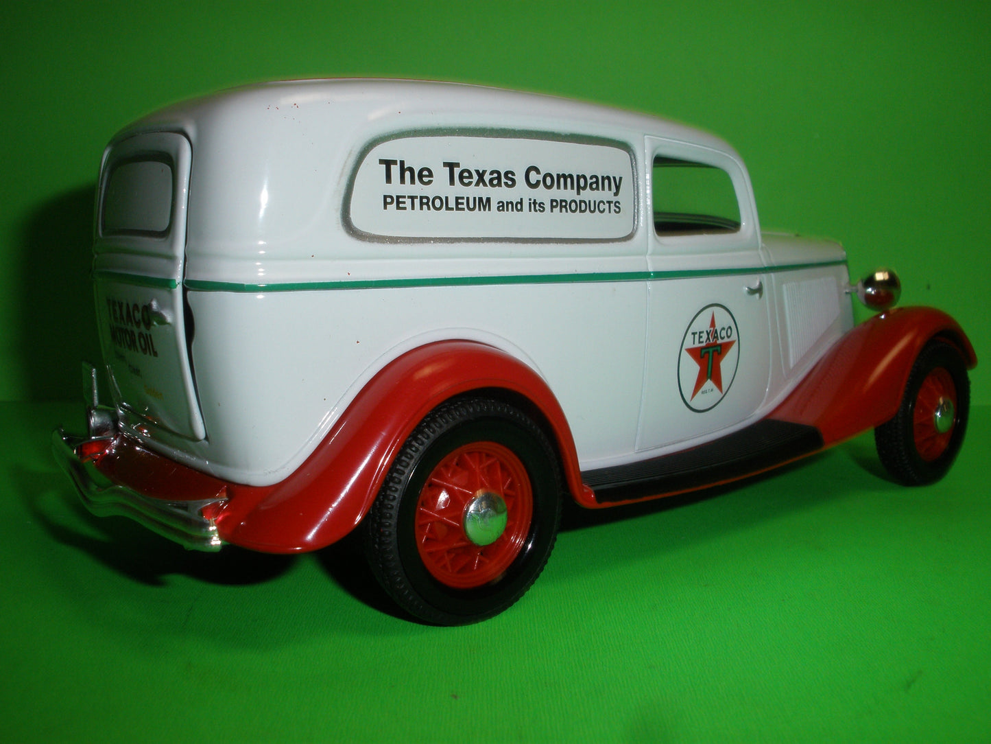 Texaco Motor Oil 1934 Ford Sedan Delivery