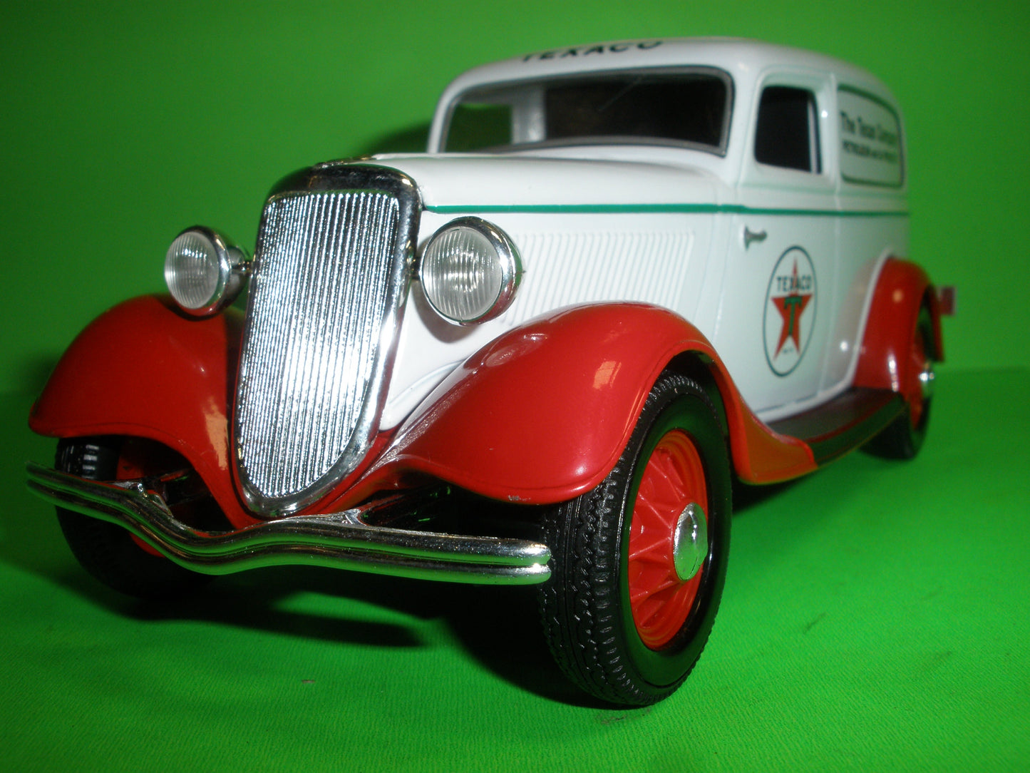 Texaco Motor Oil 1934 Ford Sedan Delivery
