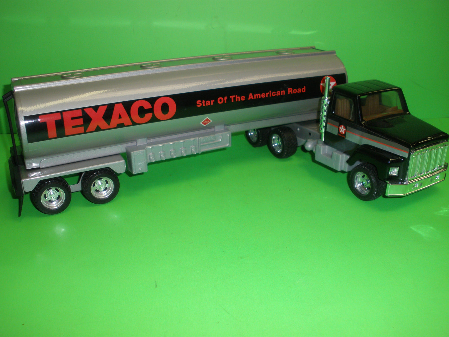 Texaco Pressed Steel Tanker Truck Black Cab