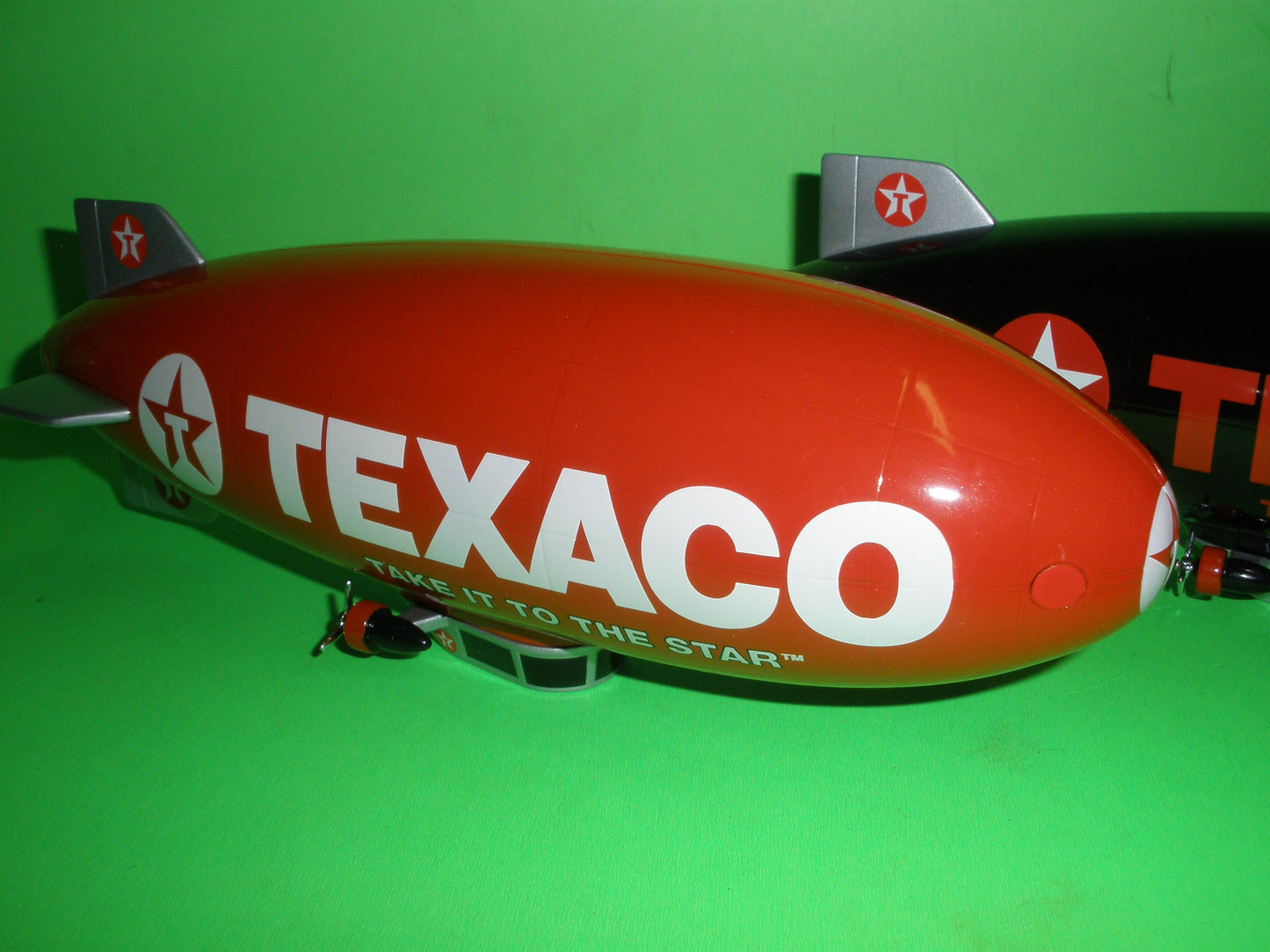 Texaco Red & Black Blimp Coin Bank Set