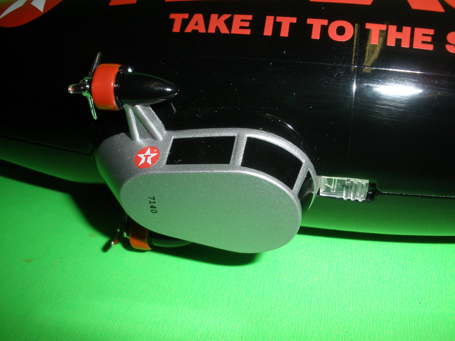 Texaco Red & Black Blimp Coin Bank Set