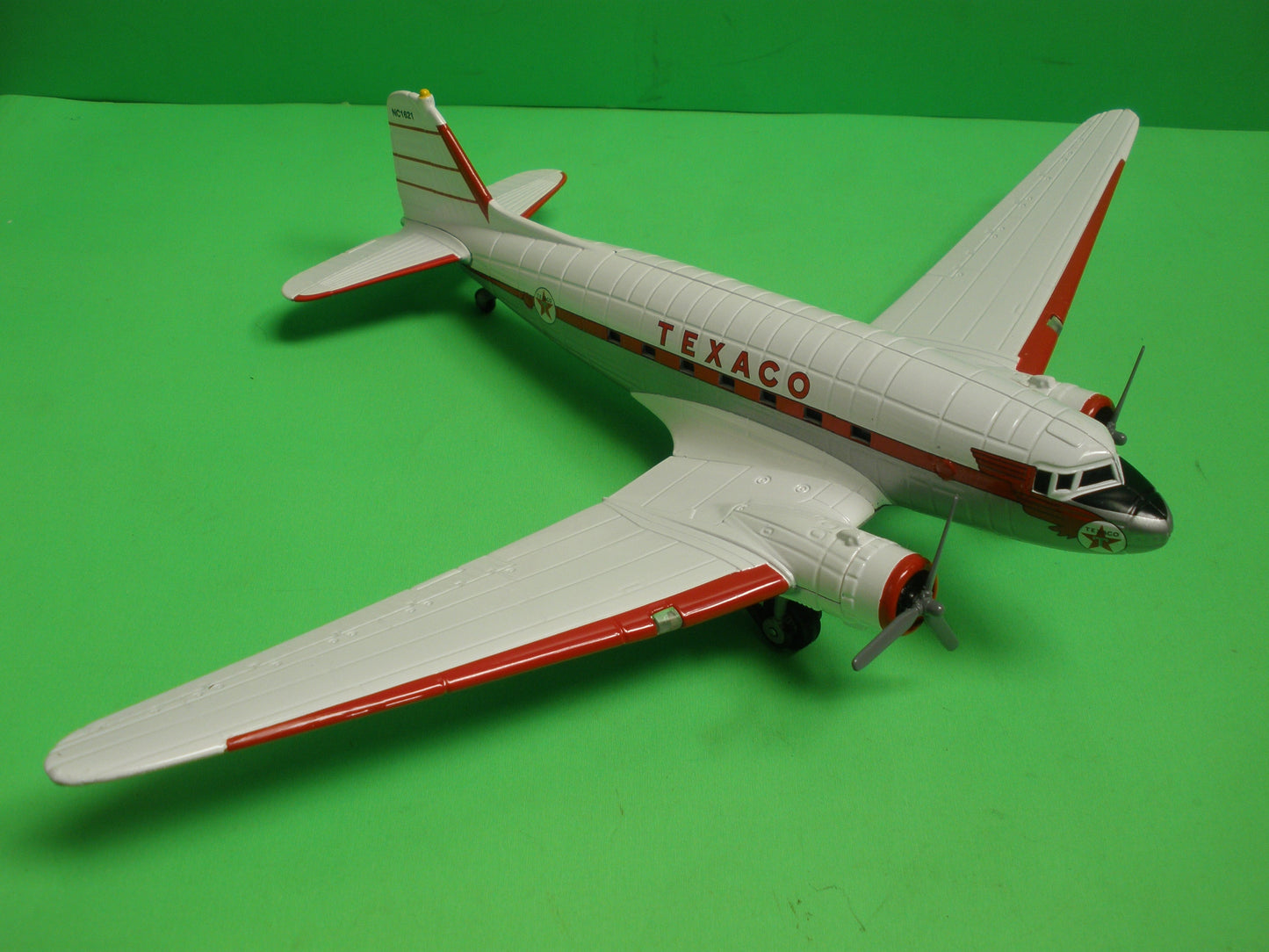 Texaco Douglas DC-3C Gooney Bird Airplane Regular Edition