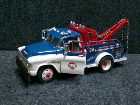 Gulf Oil 1955 Chevy Cameo Pick Up Truck 1:24