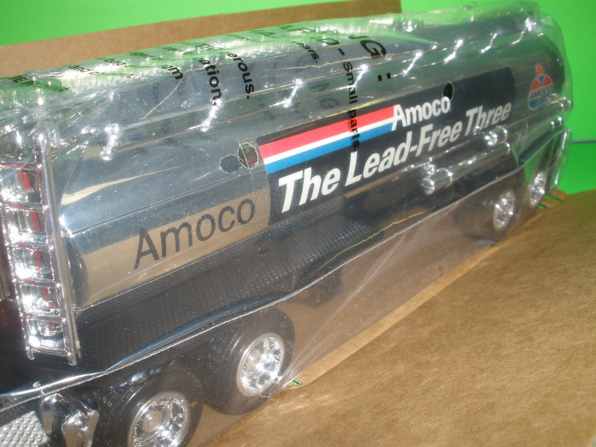 AMOCO LEAD FREE 1997 TANKER TRUCK