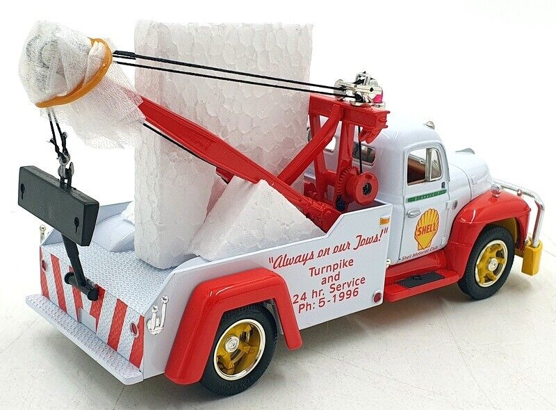 Shell Oil 1955 Diamond T Wrecker