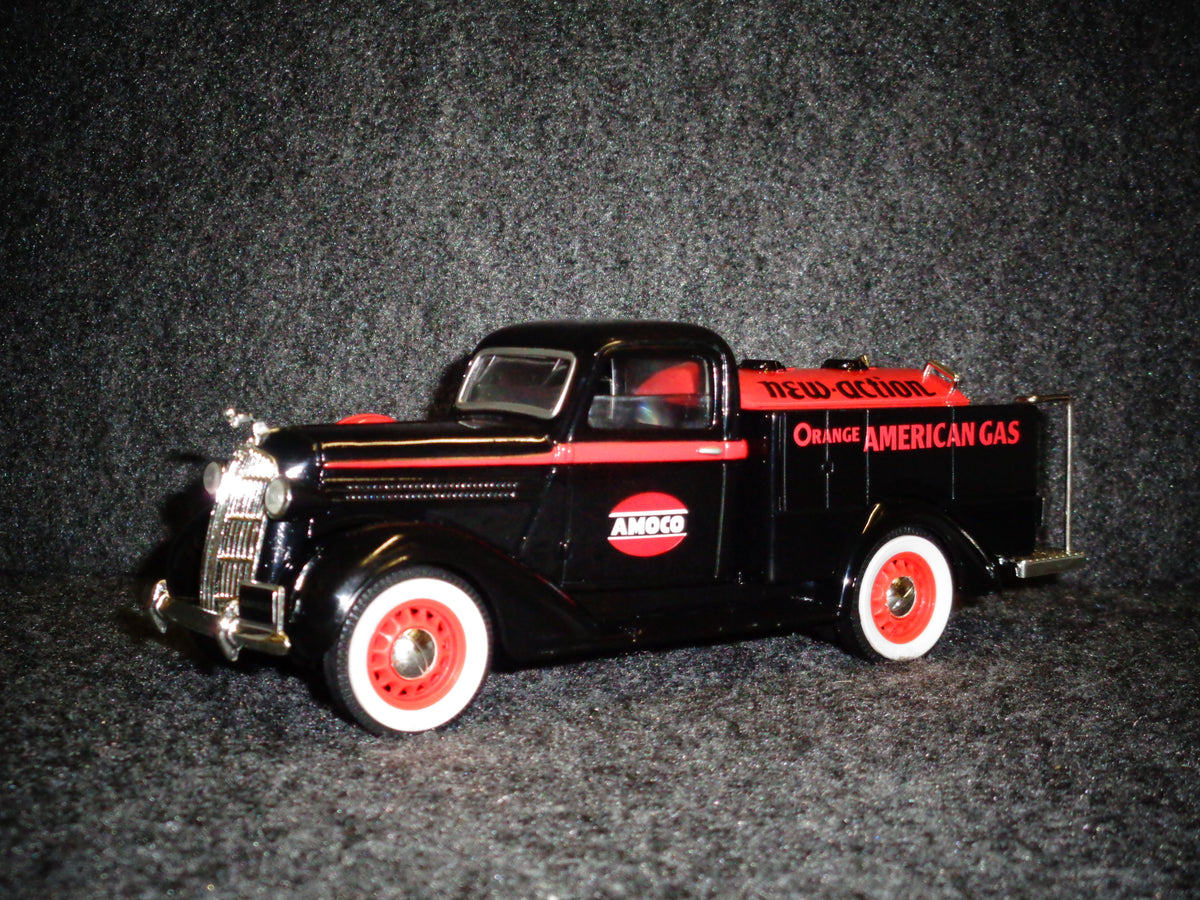 AMOCO 1936 Dodge Tanker Truck