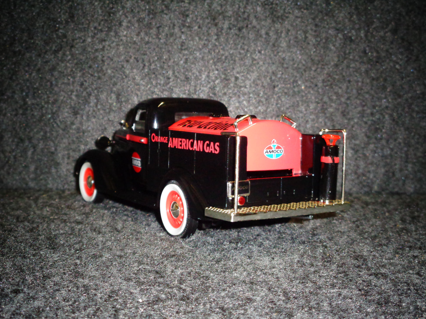 AMOCO 1936 Dodge Tanker Truck