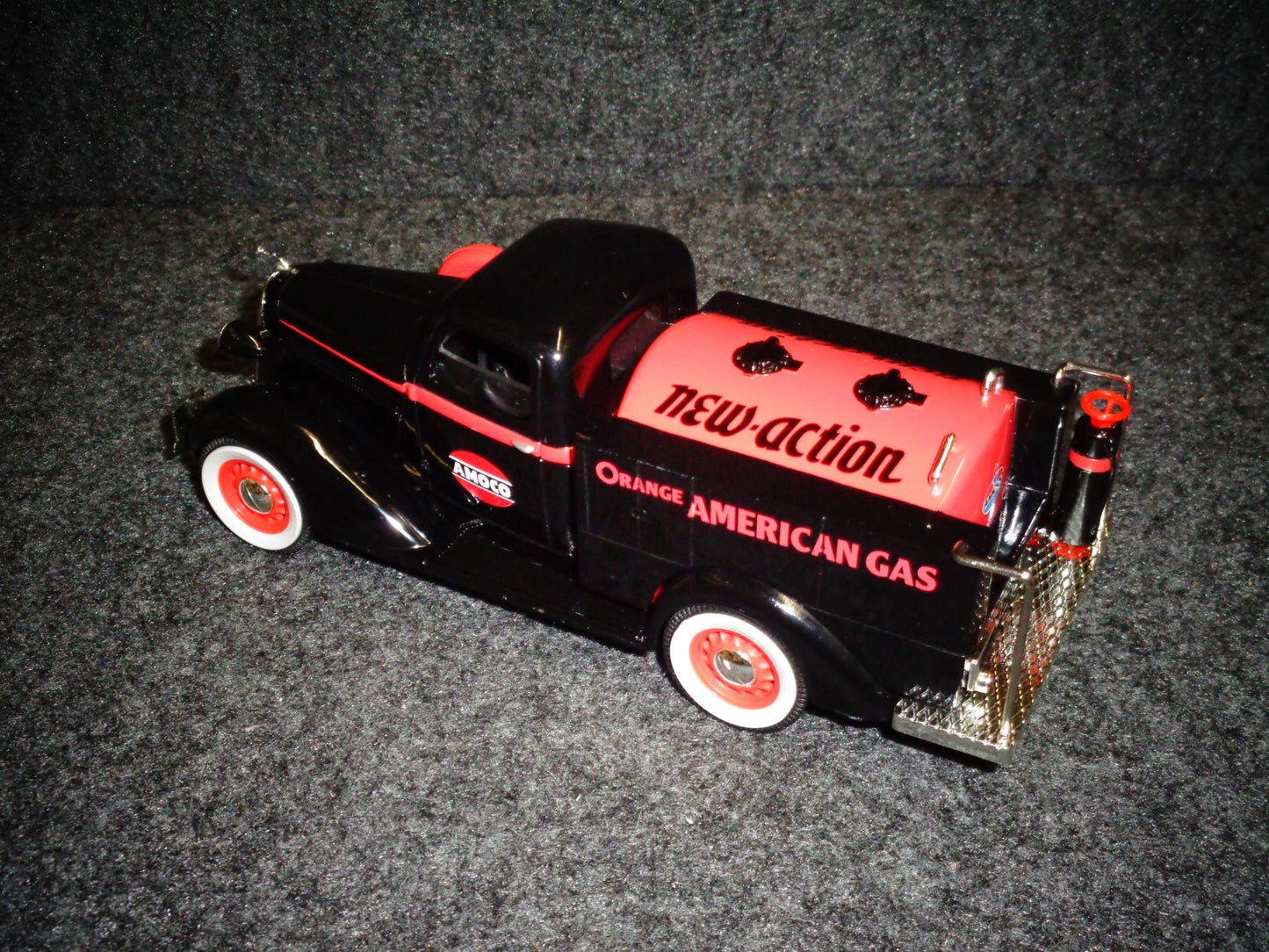 AMOCO 1936 Dodge Tanker Truck