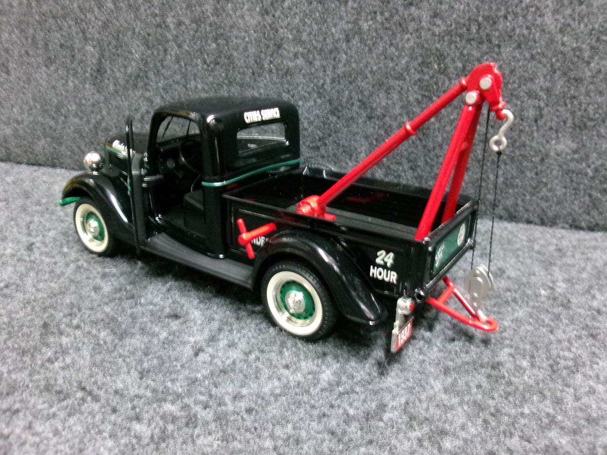 Citgo / Cities Service 1937 Ford Tow Truck MIB