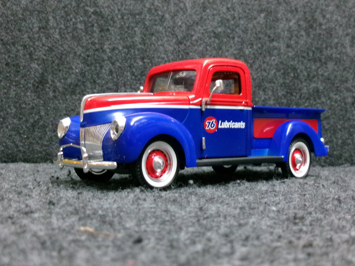 Union 76 1940 Ford Pickup Truck / NO BOX-DISPLAYED