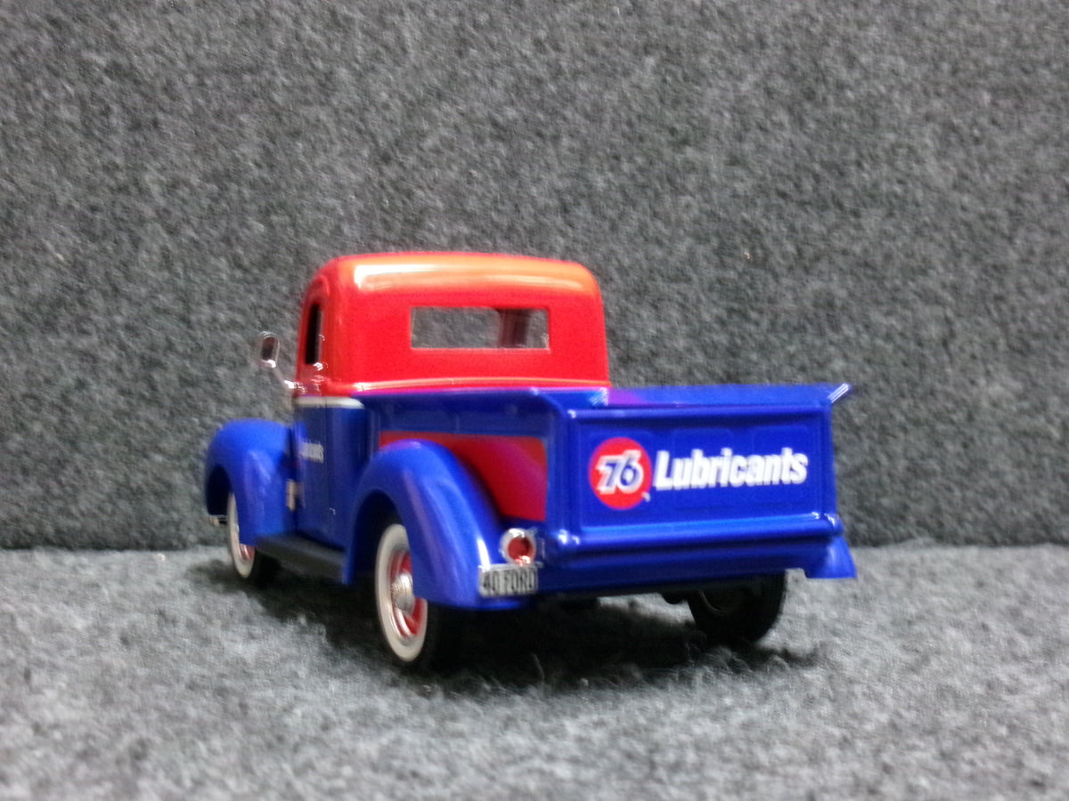 Union 76 1940 Ford Pickup Truck / NO BOX-DISPLAYED