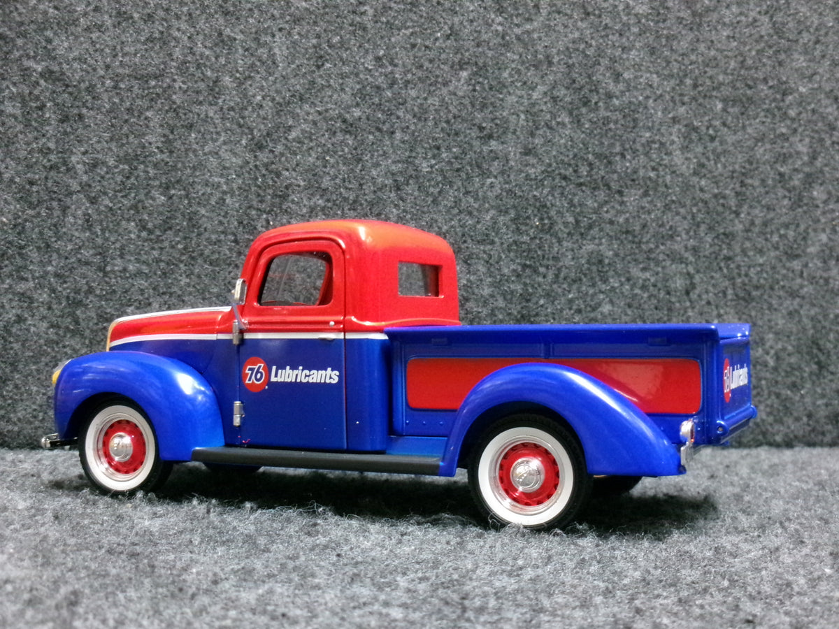 Union 76 1940 Ford Pickup Truck / NO BOX-DISPLAYED