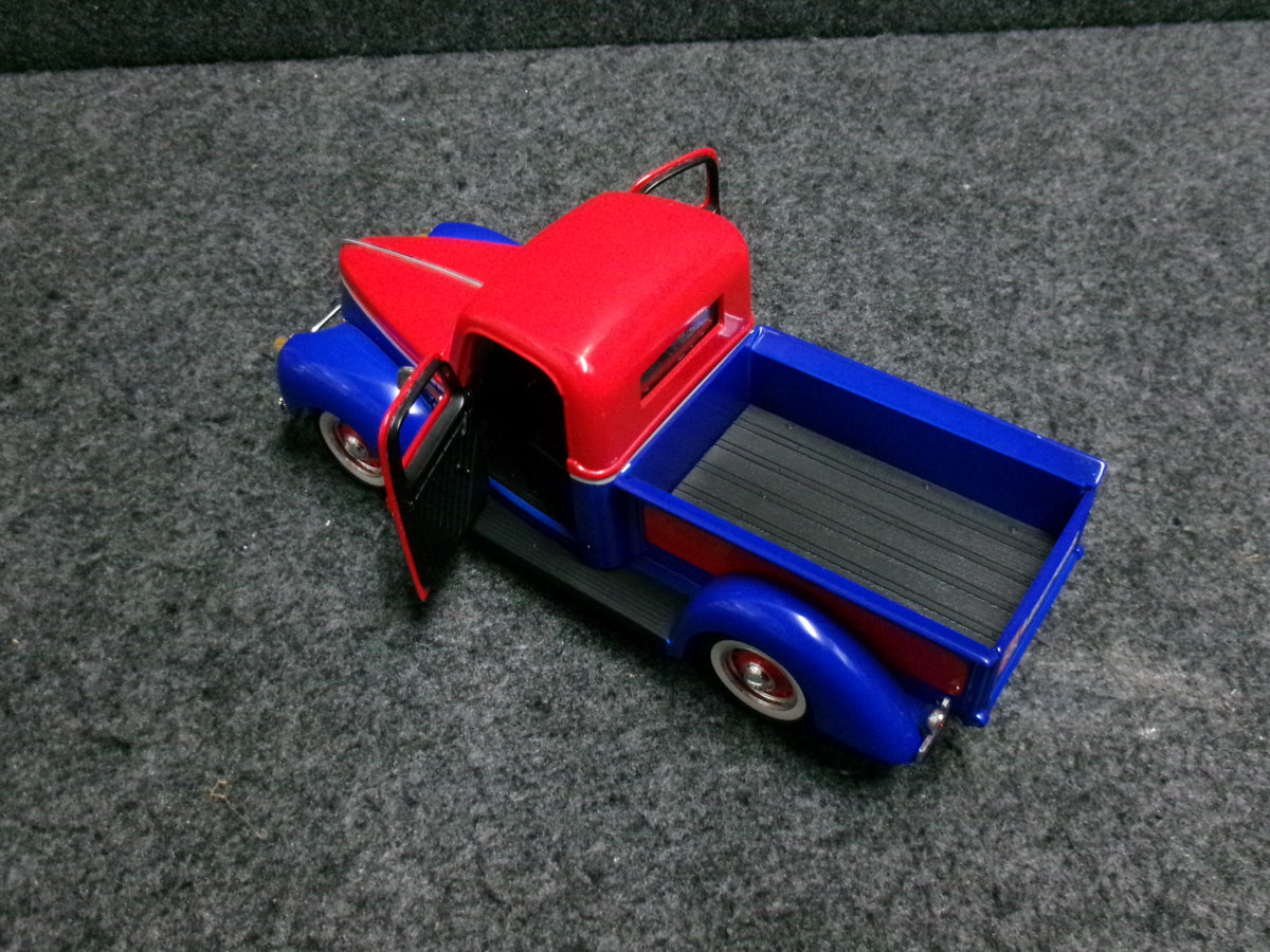 Union 76 1940 Ford Pickup Truck / NO BOX-DISPLAYED