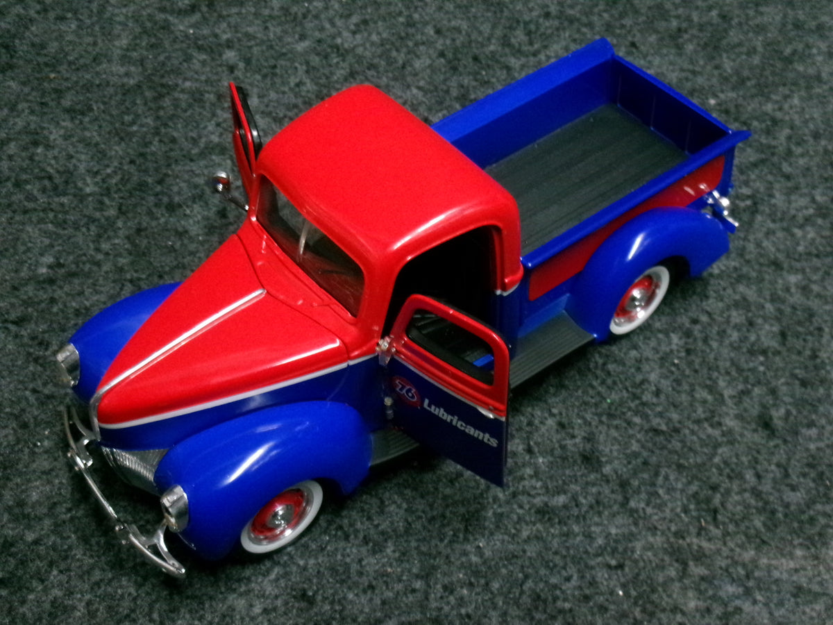 Union 76 1940 Ford Pickup Truck / NO BOX-DISPLAYED