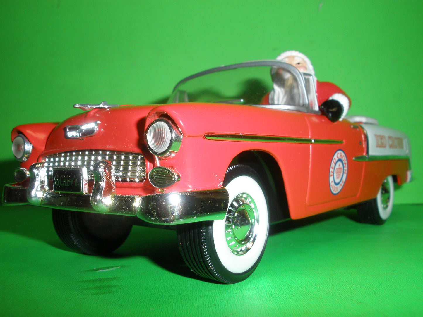 AMOCO STANDARD 1955 Chevrolet Bel-Air Convertible With-Santa