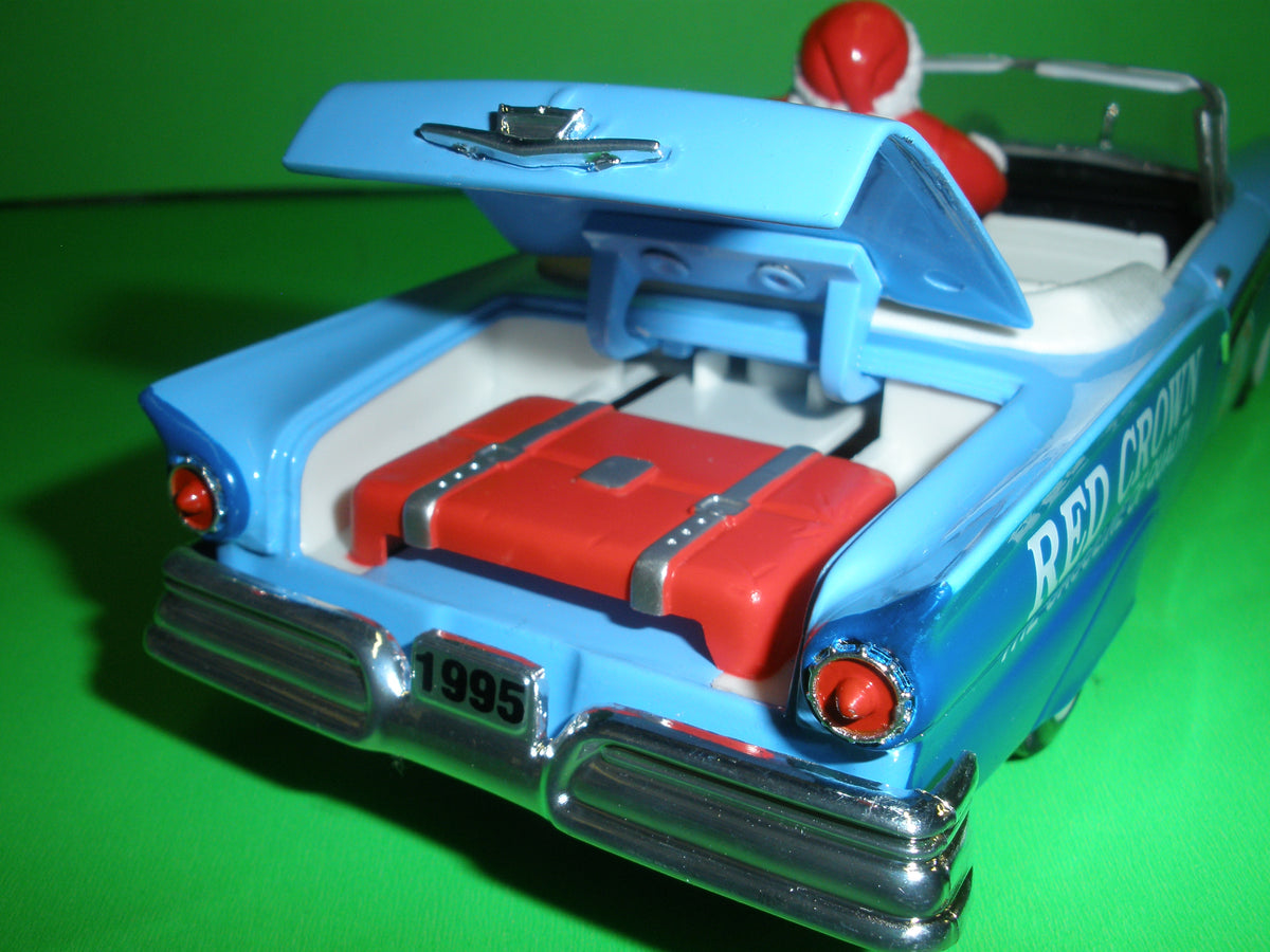 Standard / Amoco / 1957 Ford Fairlane Convertible / With Santa