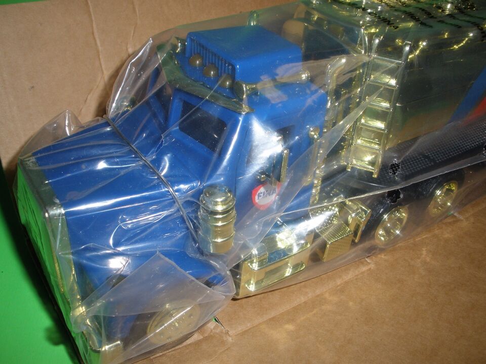 1997 Fina Toy Tanker Truck - Gold Edition