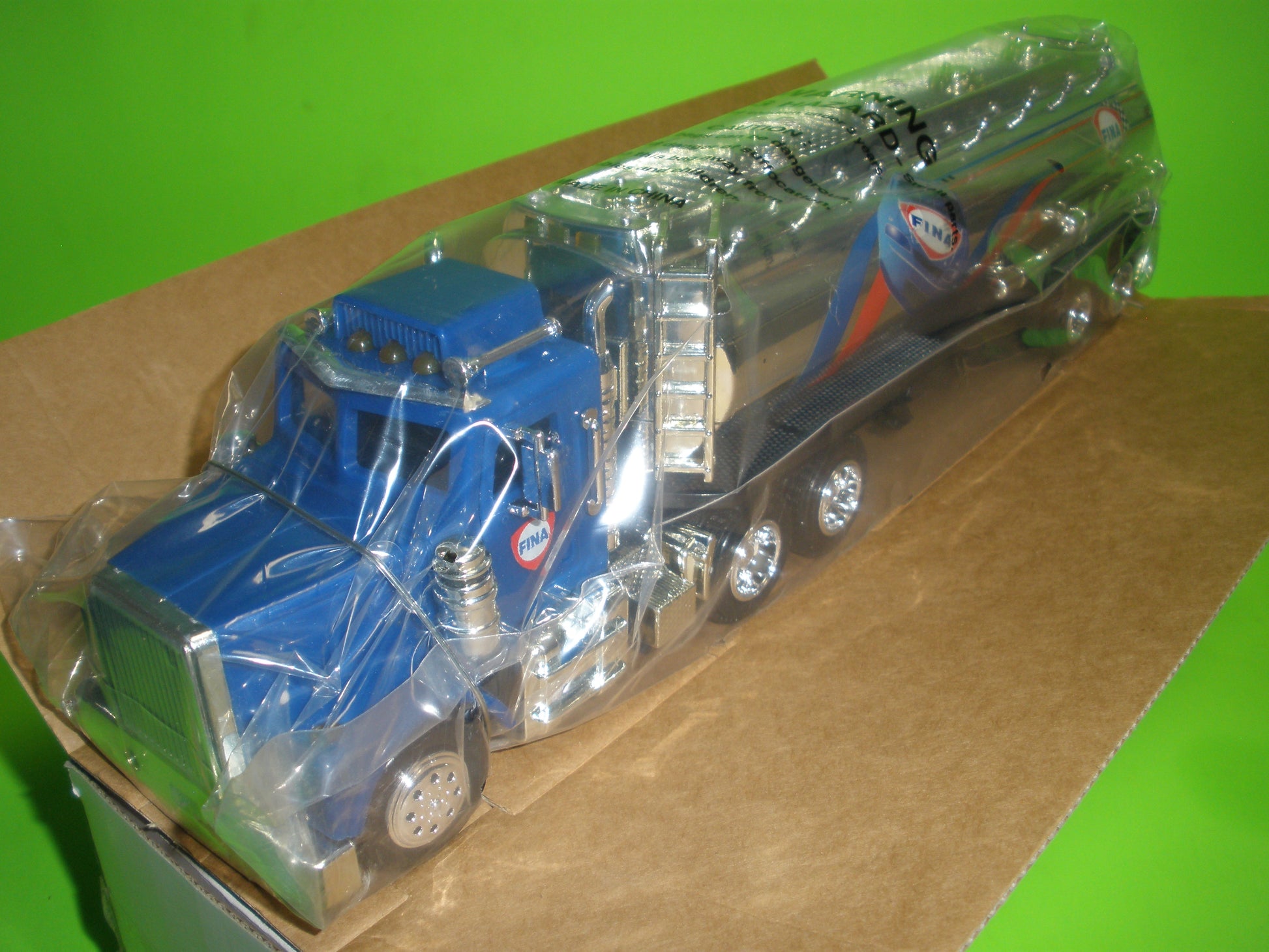 1997 Fina Toy Tanker Truck - Regular Edition – Texaco Toys Plus 1997 Fina Toy Tanker Truck - Regular Edition – Texaco Toys Plus