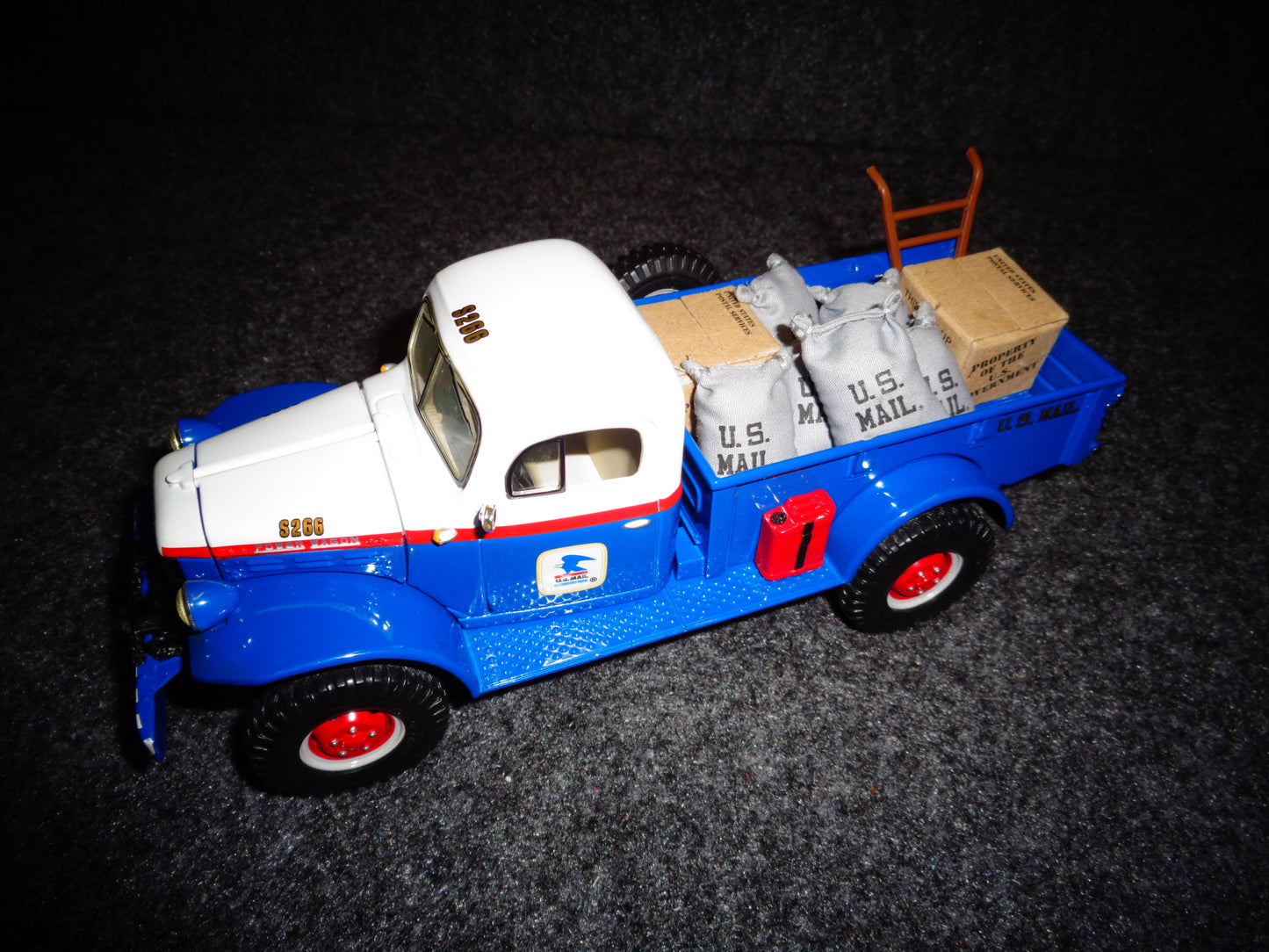 1st Gear 1946 Dodge Power Wagon Pickup US MAIL