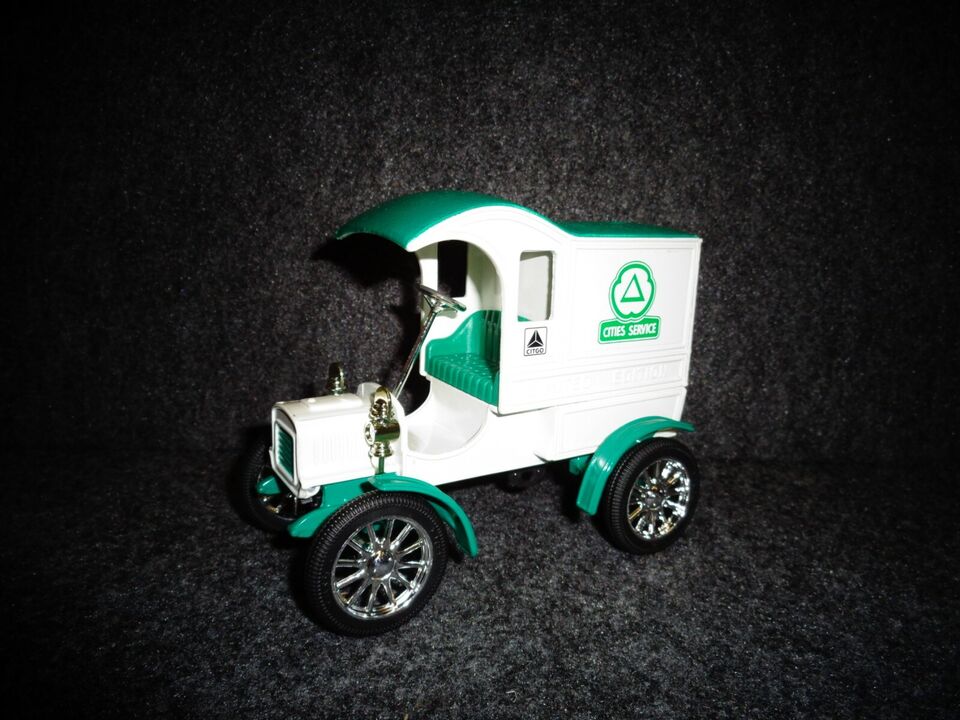 #3 - Cities Service 1905 Ford Model T Delivery Car