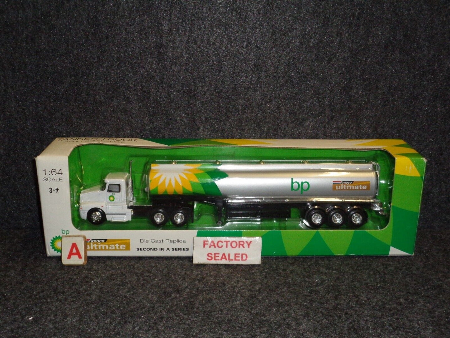 BP Tanker Truck without Sleeper Cab 2004