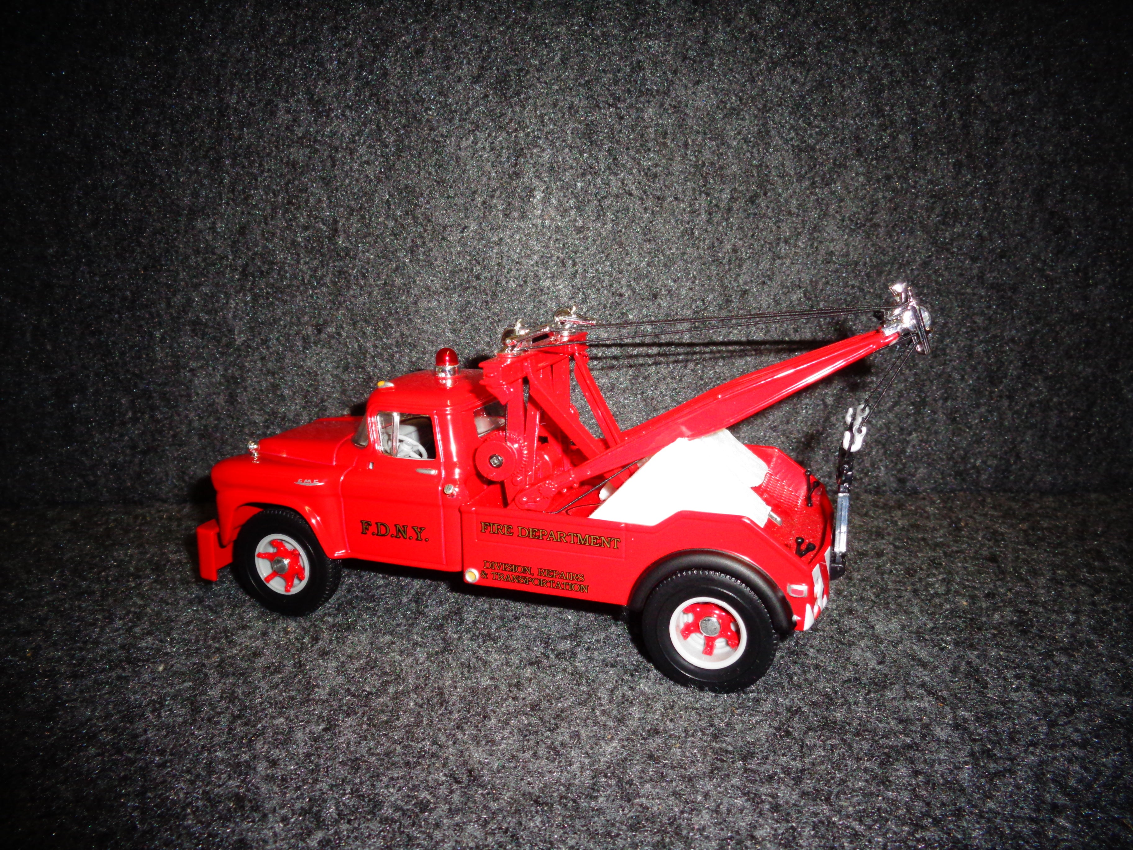 Diecast 1958 GMC Tow Truck deals First Gear #19-0018