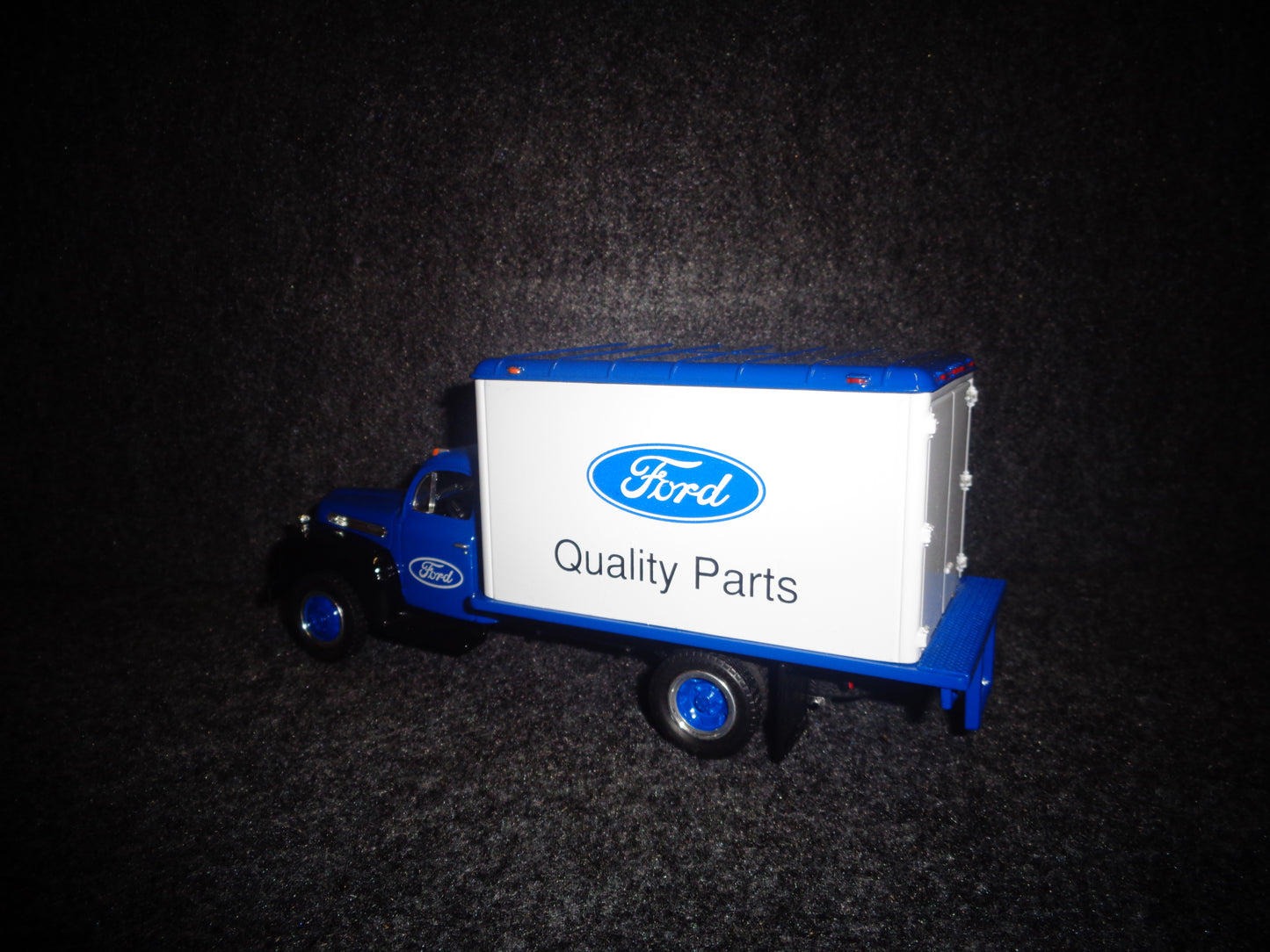 Ford Quality Parts 1951 Ford F-6 Dry Goods Van