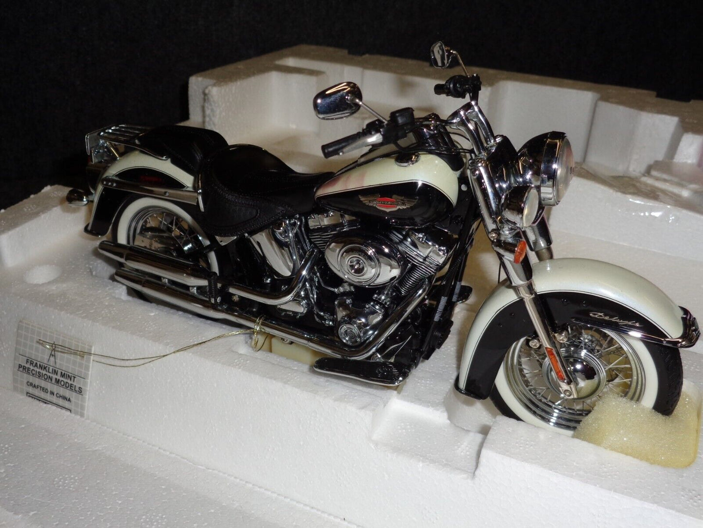 Harley Davidson 2006 Softail Deluxe Motorcycle - B11E411