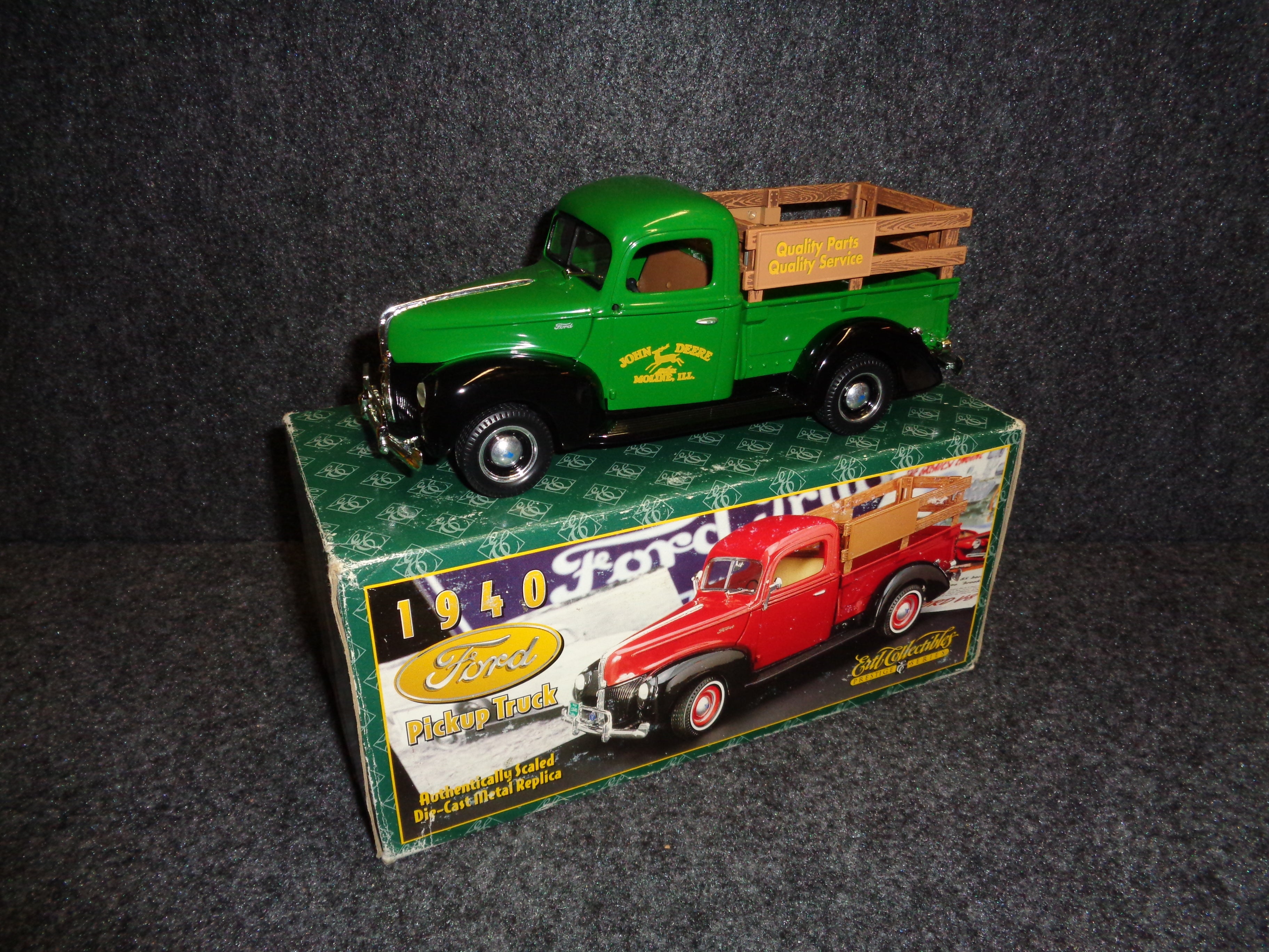 John deere store service truck toy