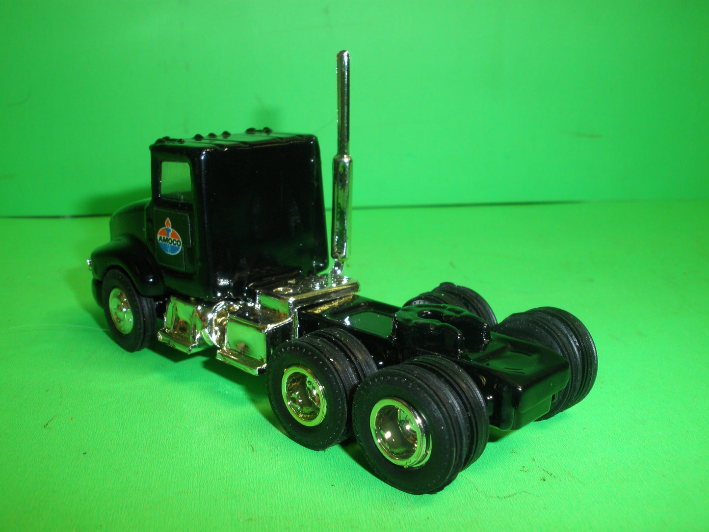 Mack Anthem Tractor Trailer / Semi-Truck Performance #4 AMOCO / Made In The U.S.A.