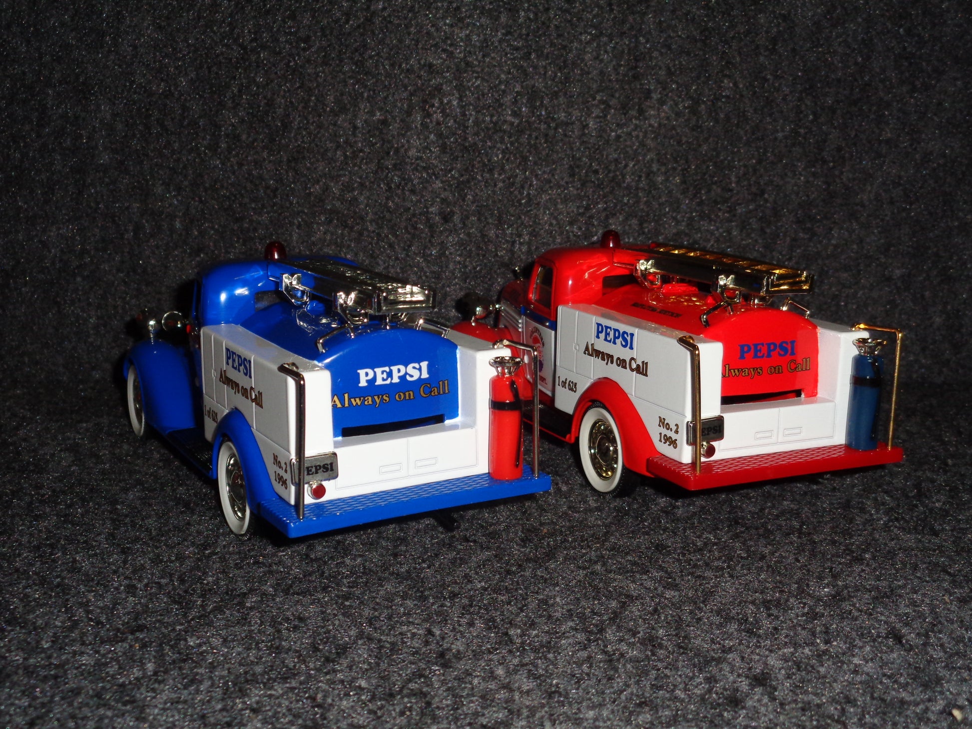 Pepsi-Cola 1936 Dodge Pumper Fire Truck Set