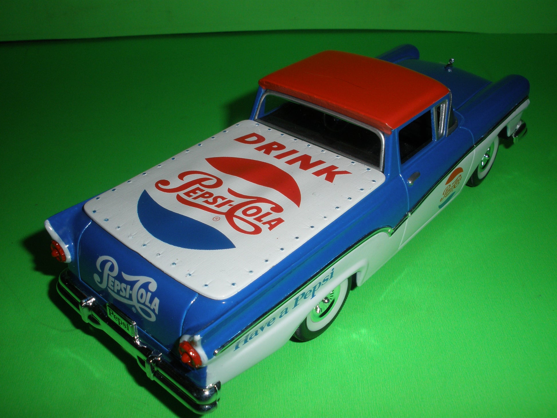 Solido - Voiture Solido - Dodge Plateau Pepsi Cola N° 4427 - Avec Boite Solido - Voiture Solido - Dodge Plateau Pepsi Cola N° 4427 - Avec Boite
