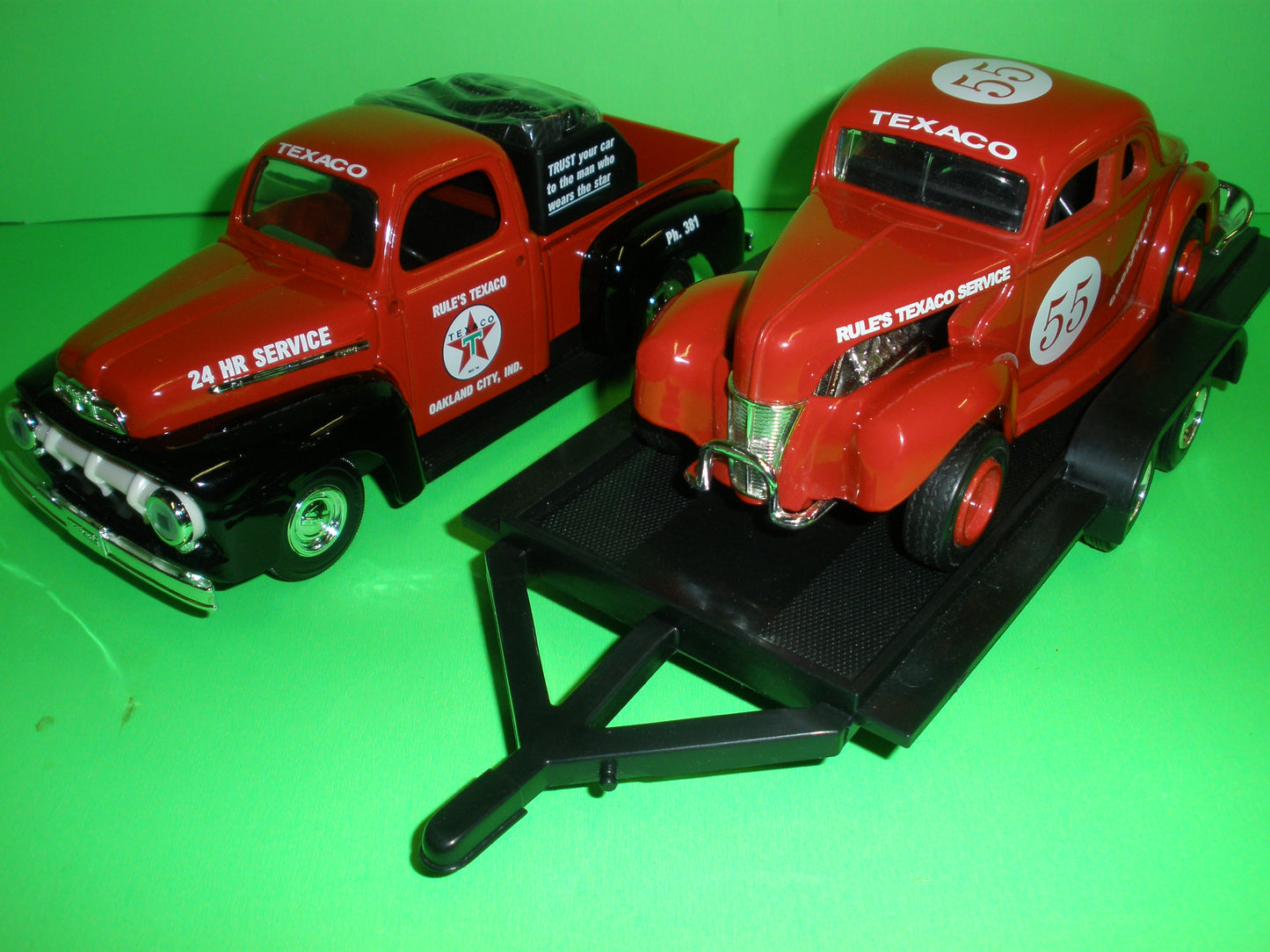 Rule's Texaco 1951 Ford Pickup Truck W/TRAILER & 1940 Ford Coupe Modified Racer