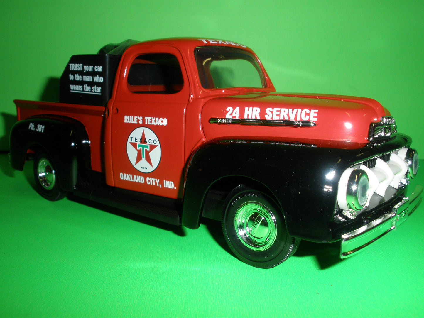 Rule's Texaco 1951 Ford Pickup Truck W/TRAILER & 1940 Ford Coupe Modified Racer