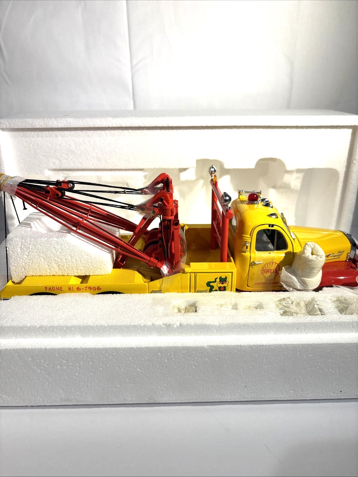 Shell 1960 Mack Model B-61 Tow Truck