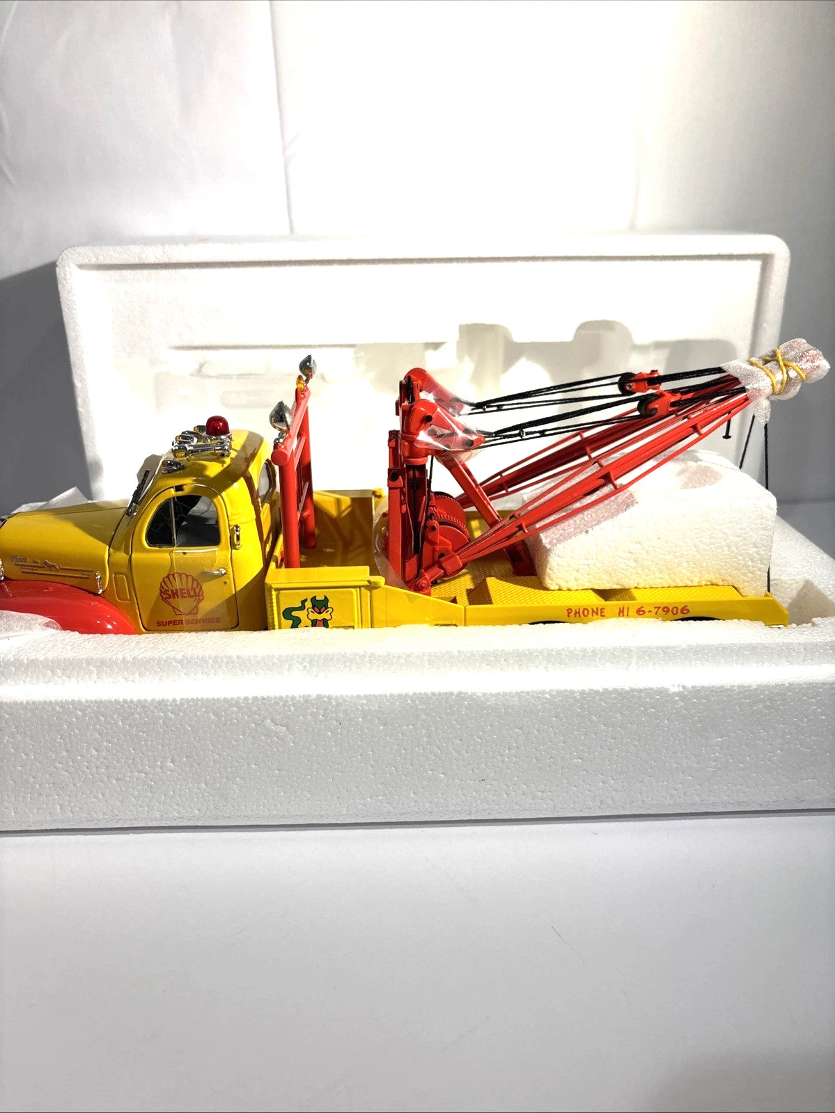 Shell 1960 Mack Model B-61 Tow Truck