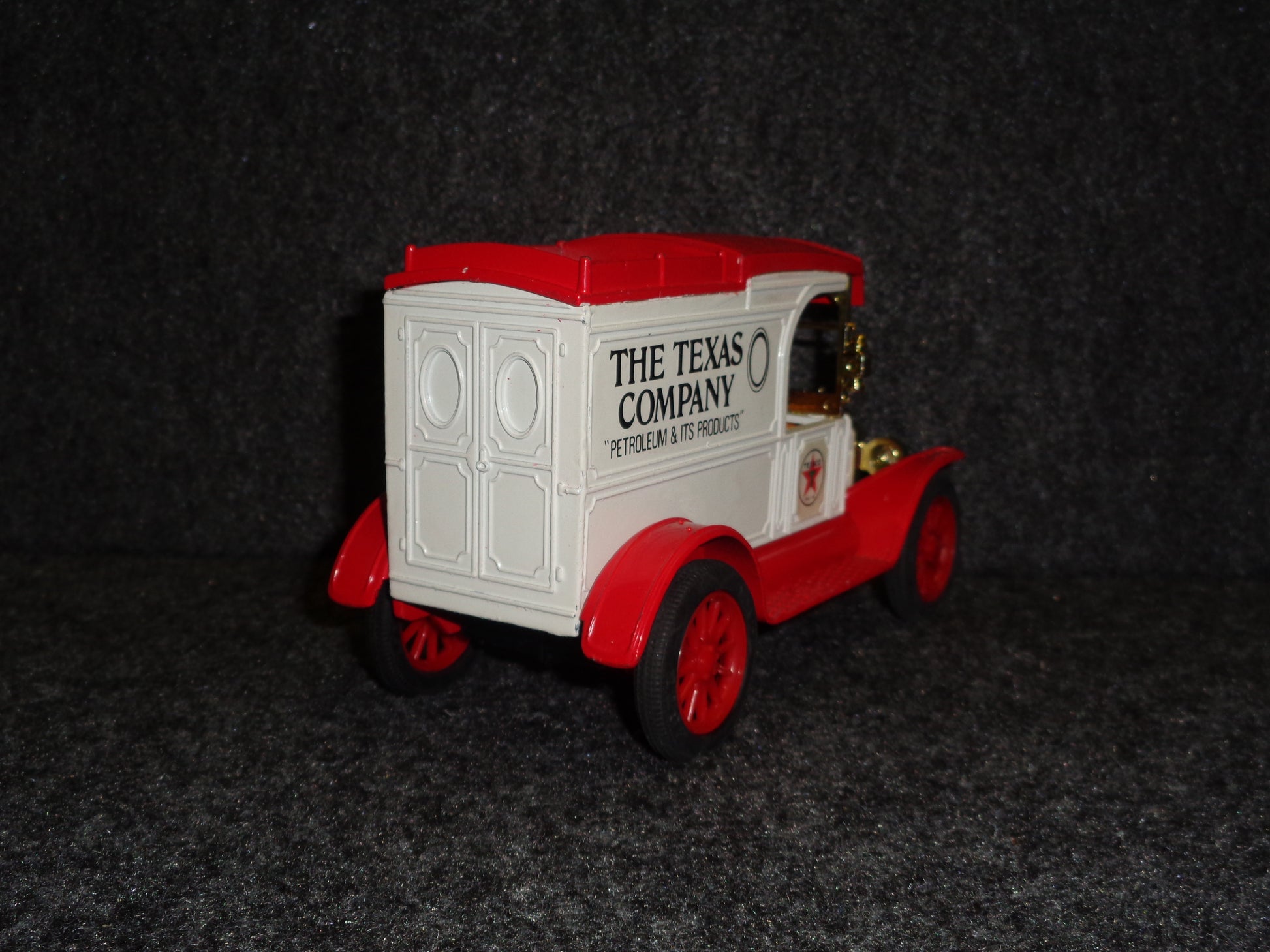 2 - Texaco 1918 Ford Model T Runabout Pickup Truck – Texaco Toys Plus 2 - Texaco 1918 Ford Model T Runabout Pickup Truck – Texaco Toys Plus