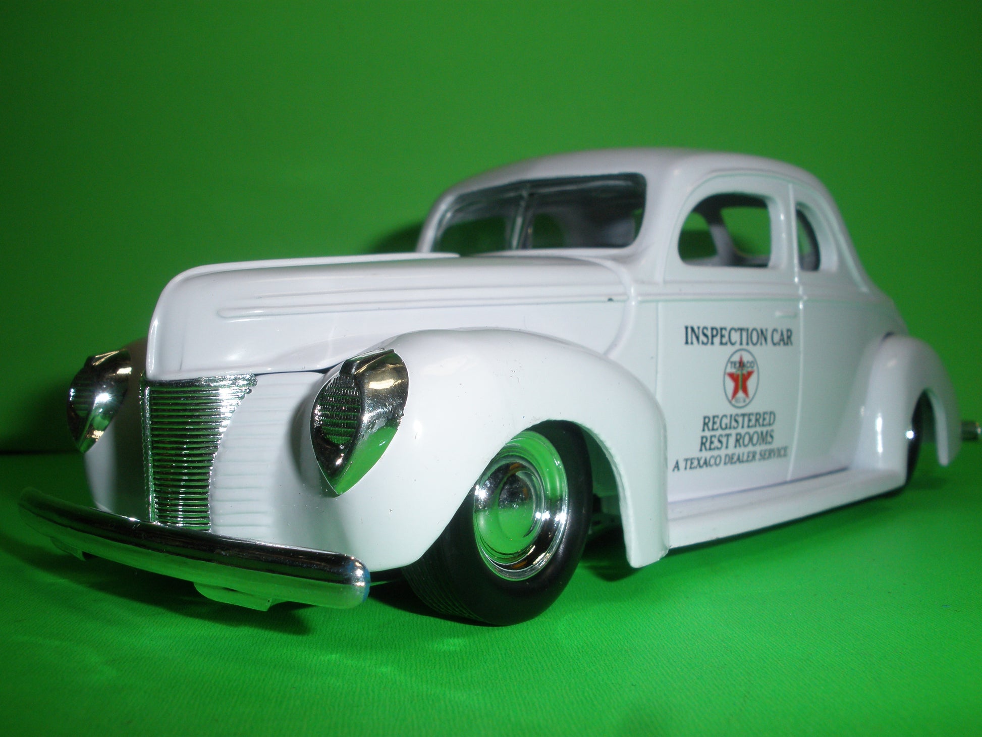 Texaco 1940 Ford Coupe Inspection Car