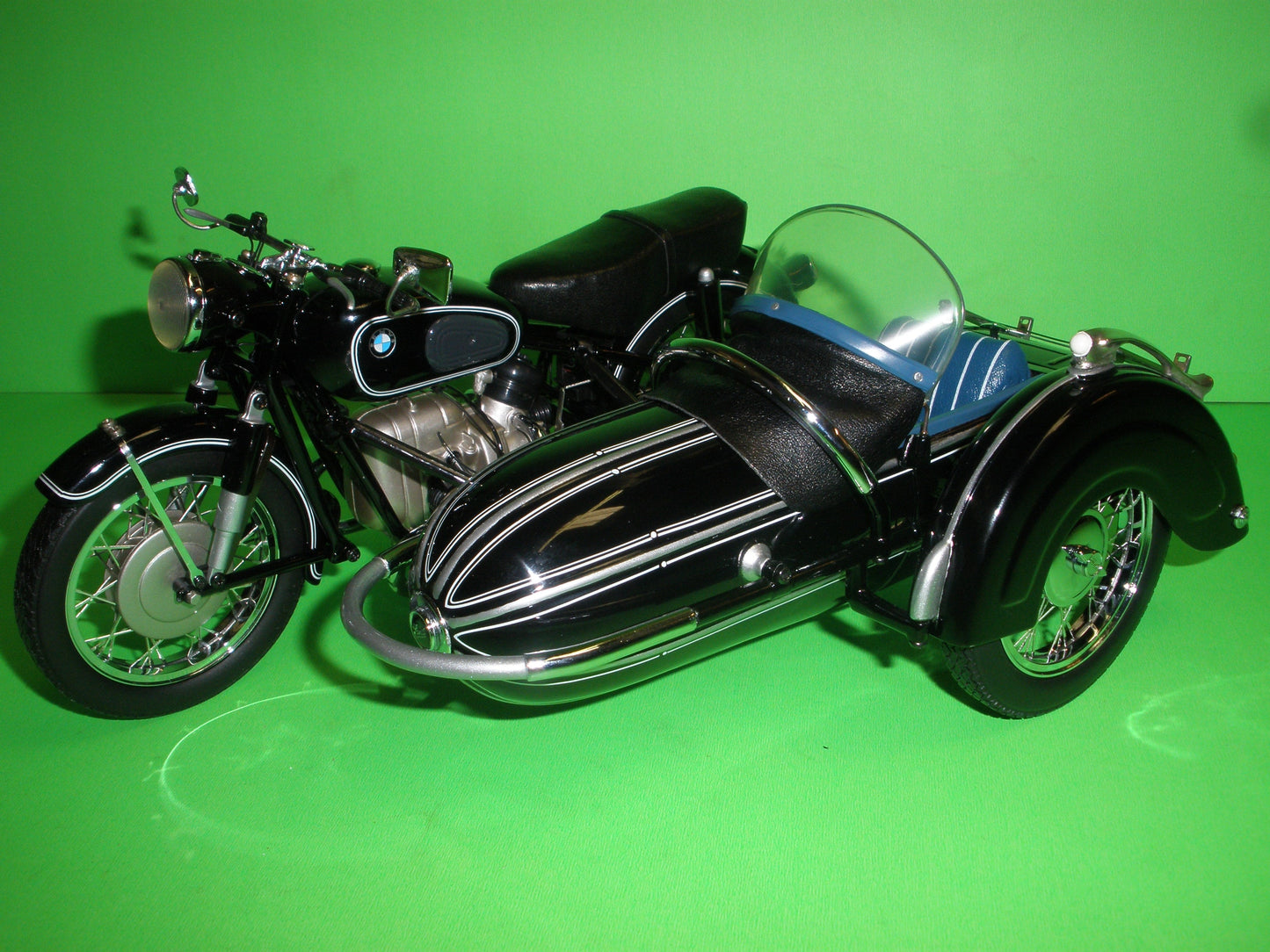 1957 BMW R 50 Motorcycle Sidecar B11VD074 Texaco Toys Plus 1957-bmw-r-50-motorcycle-sidecar-b11vd074-texaco-toys-plus