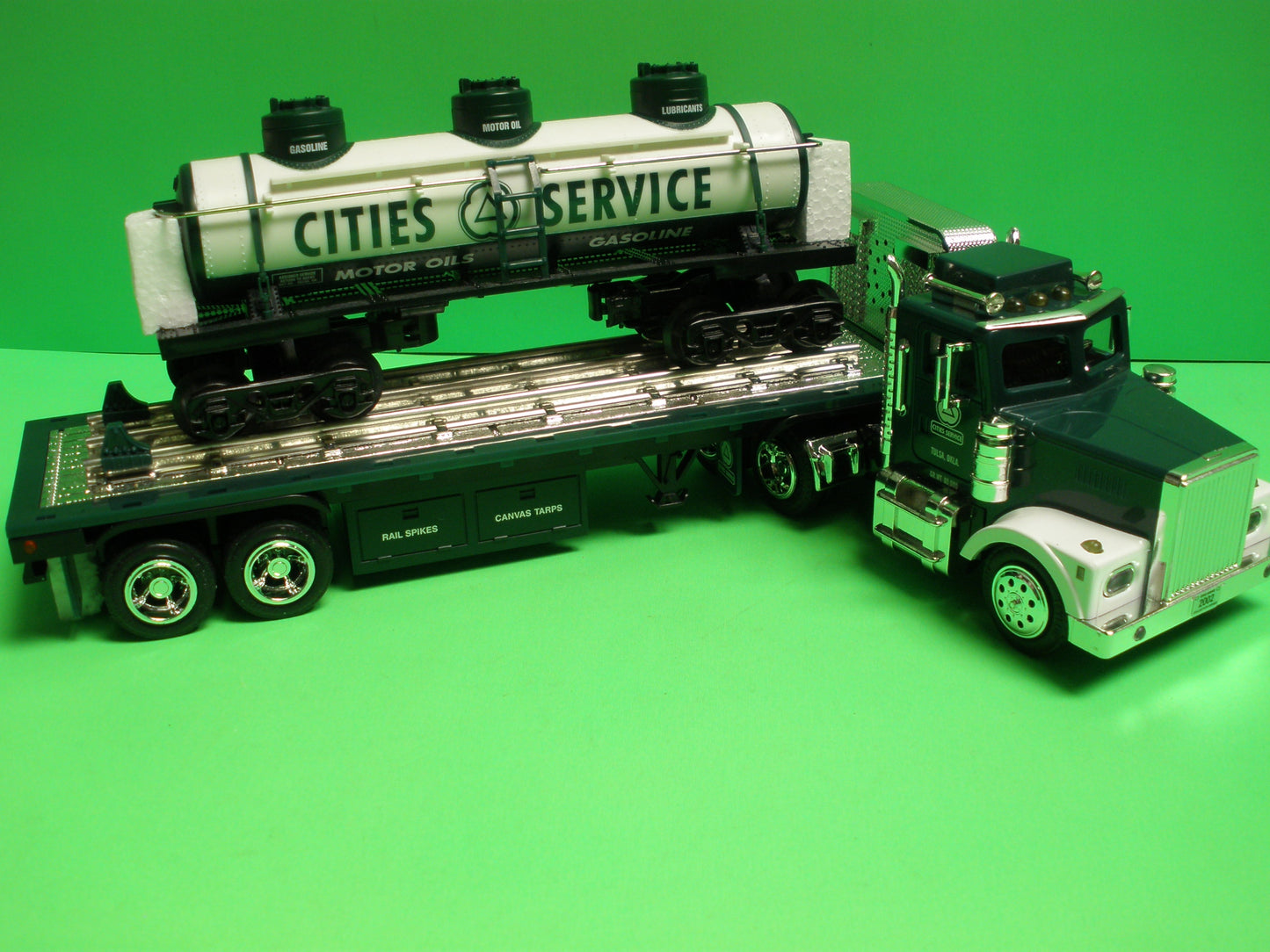 2002 Cities Services Flatbed Truck with 3 Dome Tanker Car