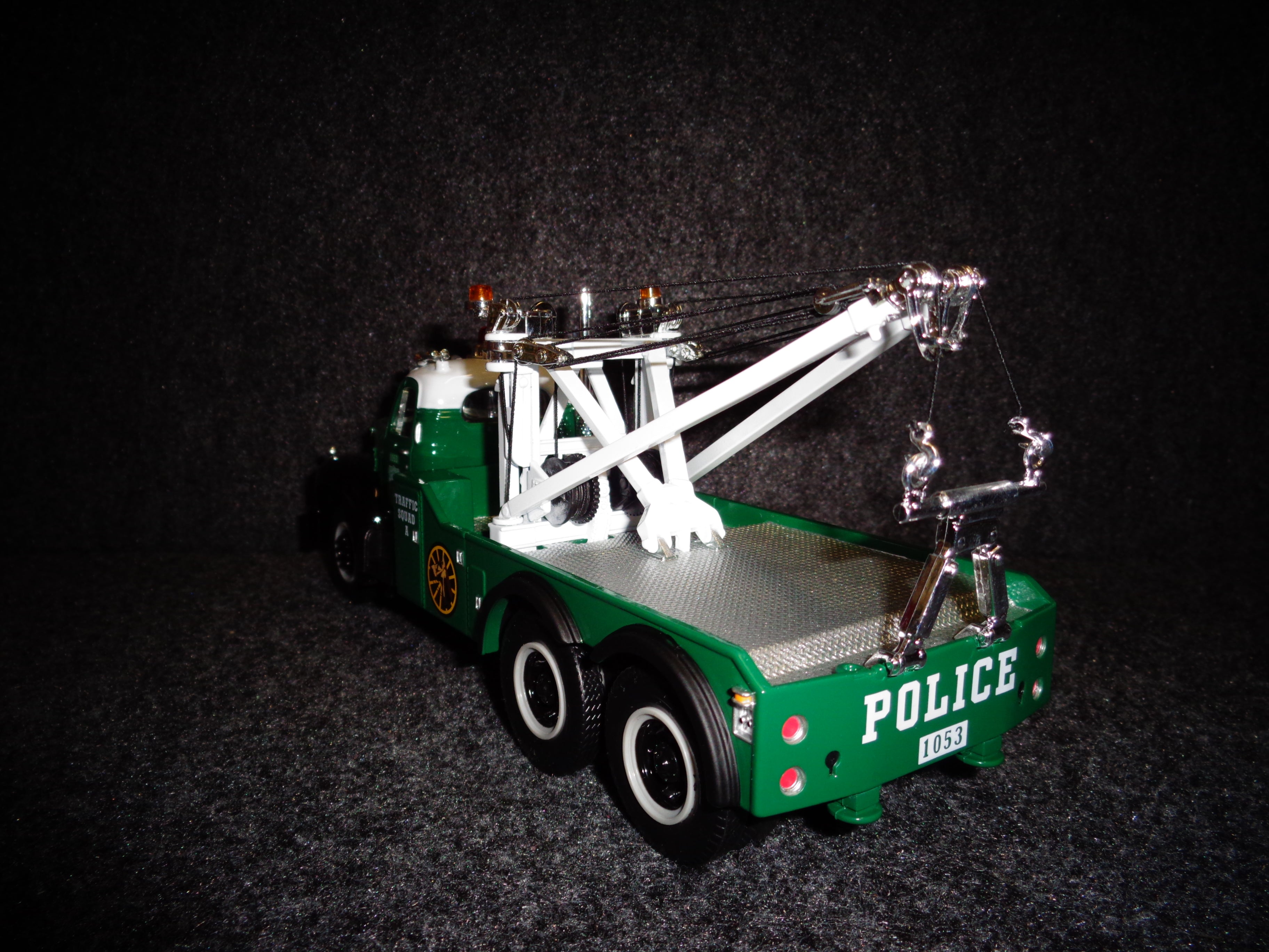 City of New York Police 1960 Mack Model B-61 Tow Truck – Texaco Toys Plus