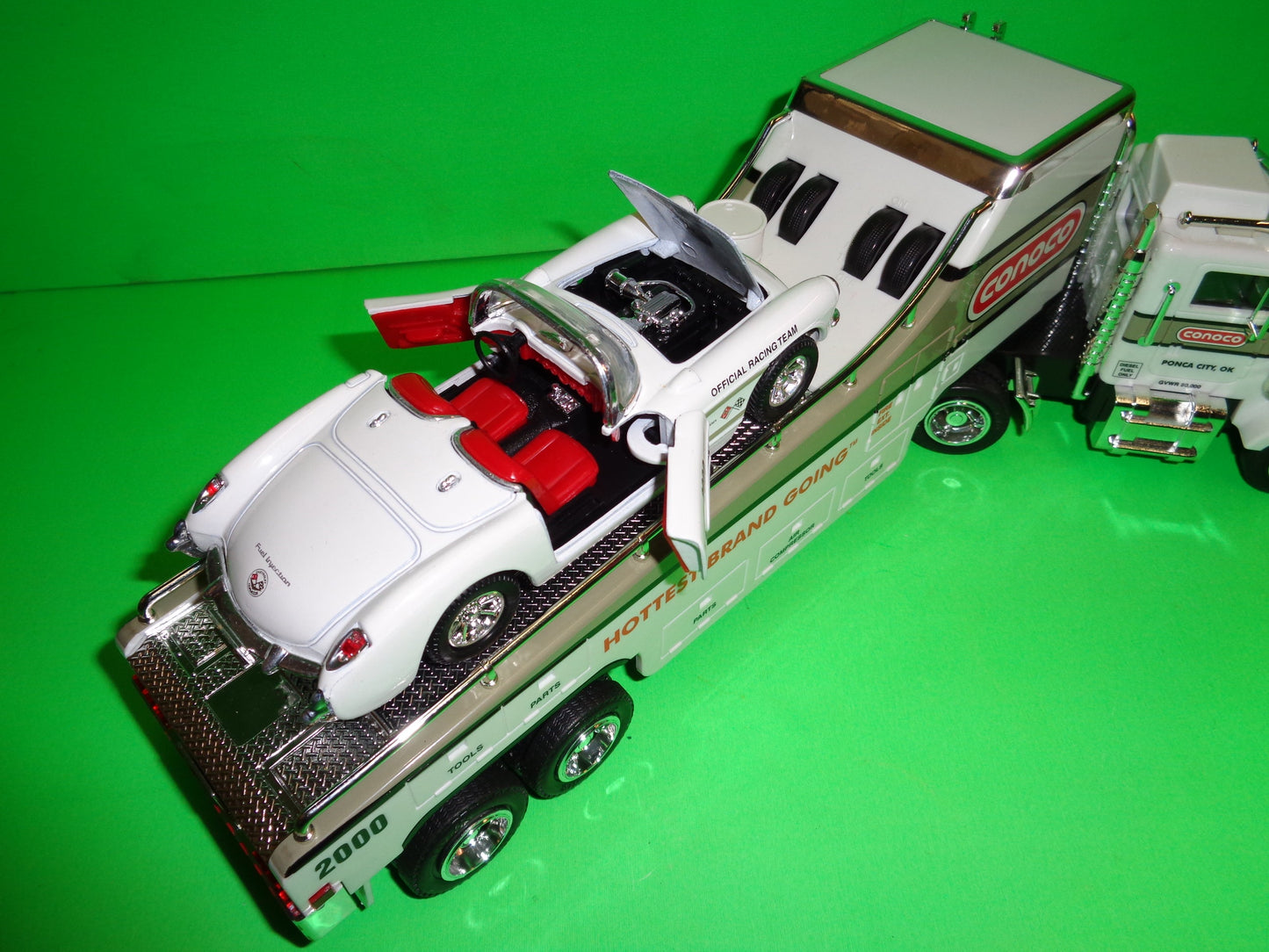 Conoco Car Carrier Truck & Chevrolet Corvette