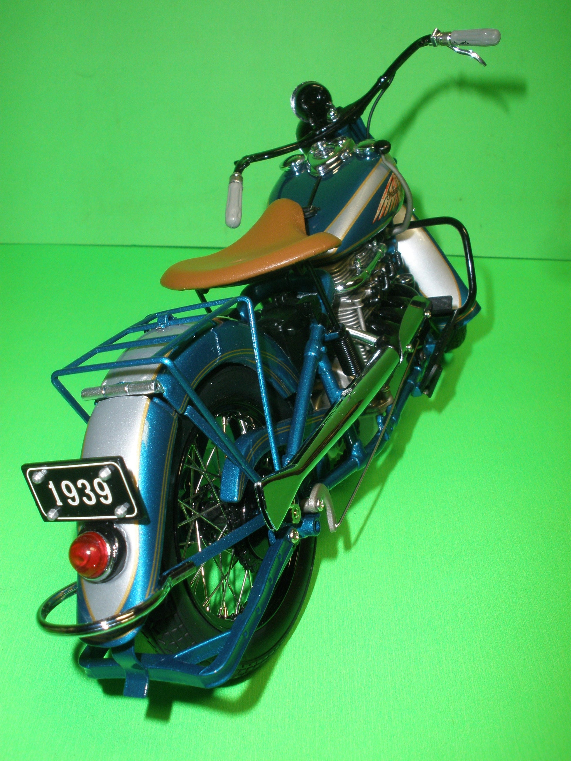 Danbury Mint 1939 Indian Four Motorcycle - Blue & Silver